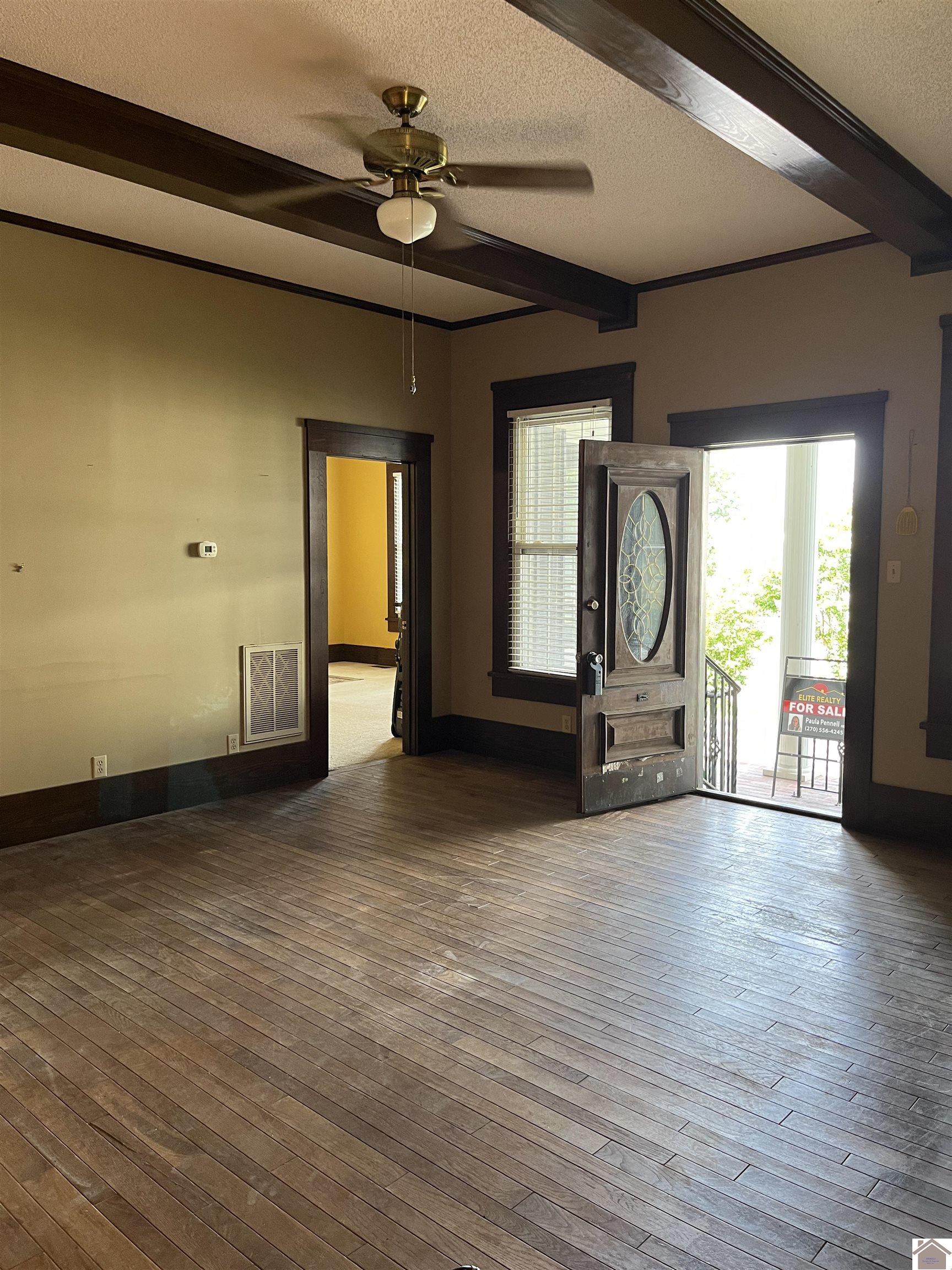203 Court St. Property Photo 14