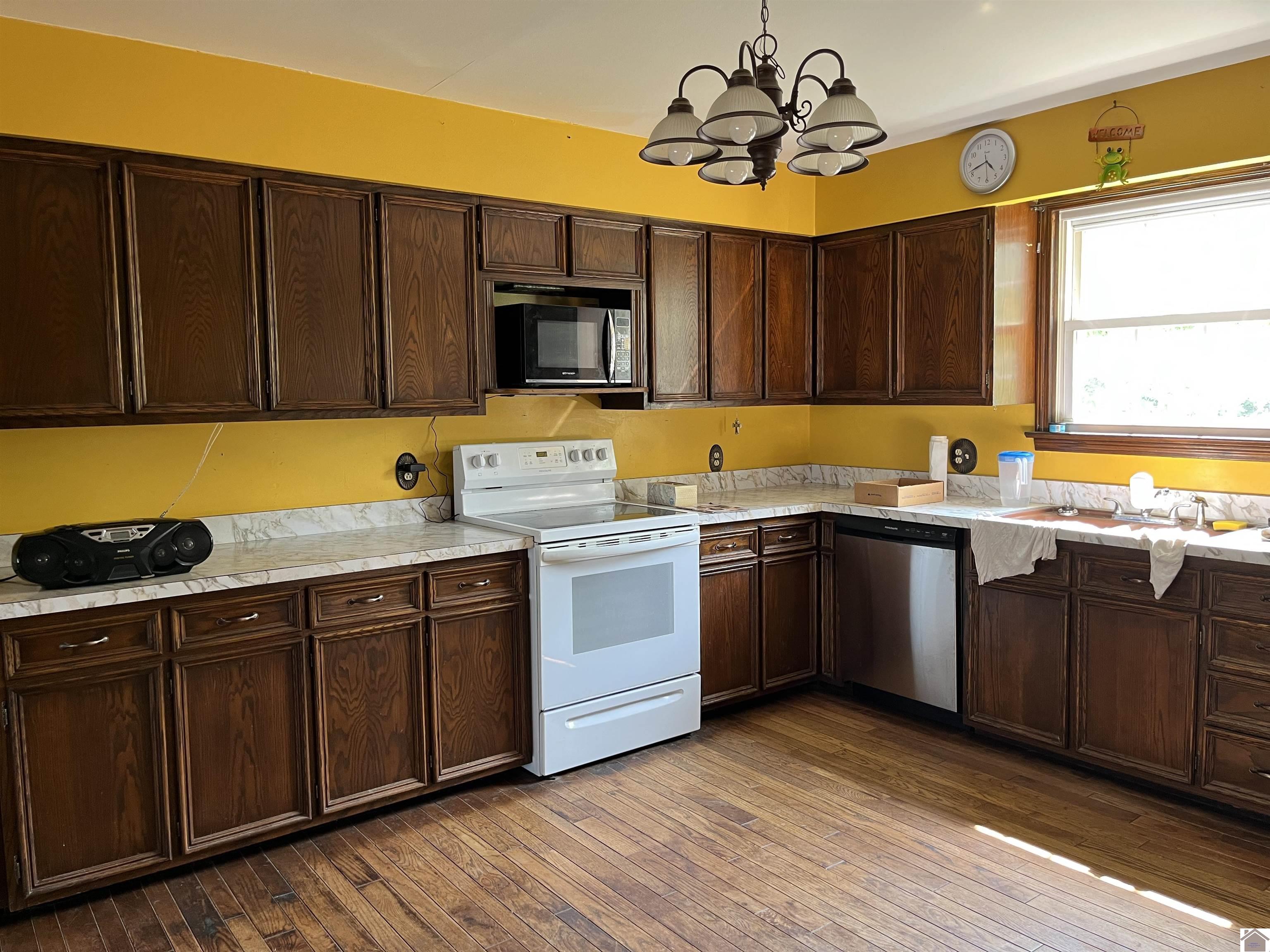203 Court St. Property Photo 20
