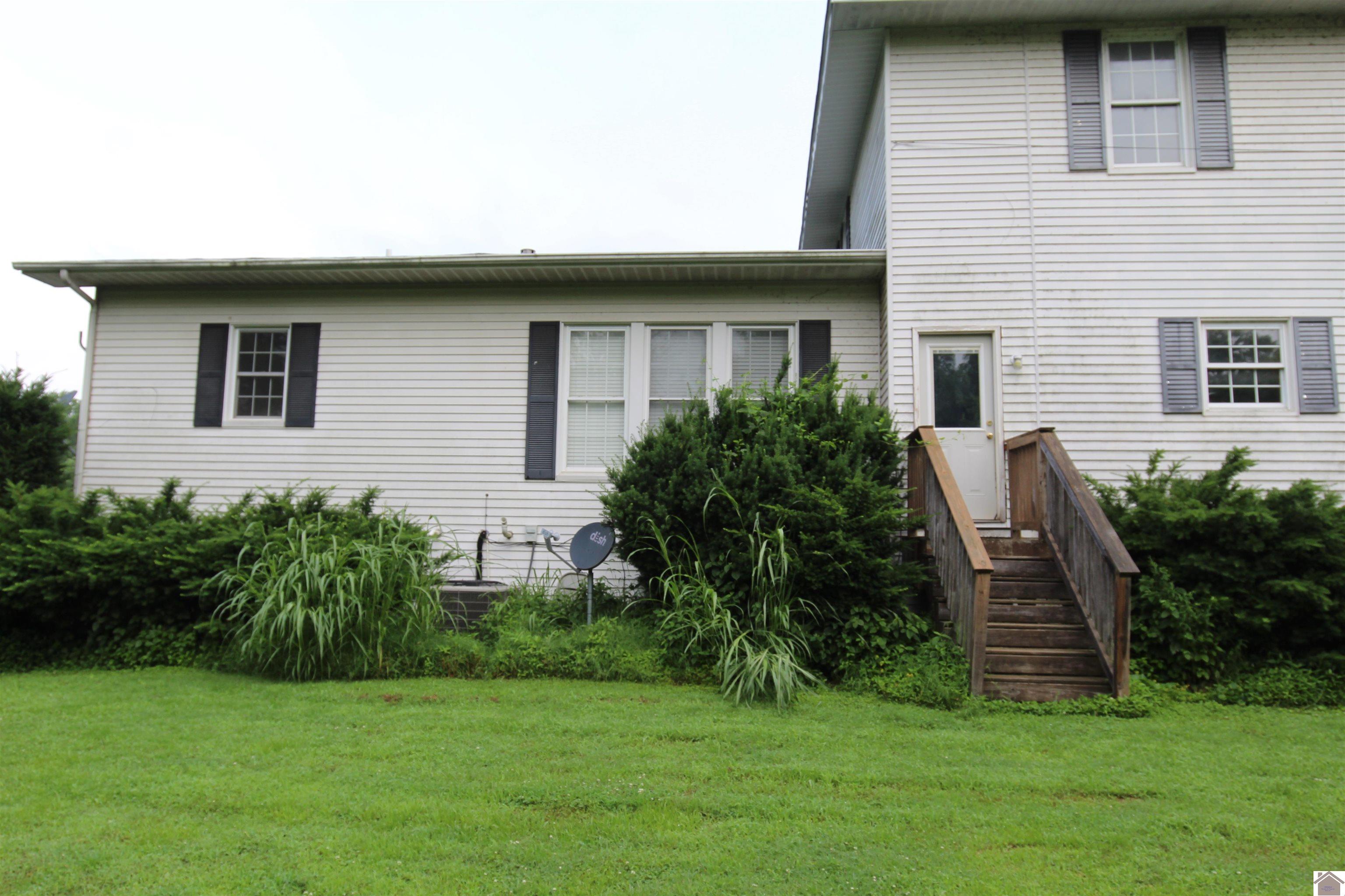 203 Court St. Property Photo 36