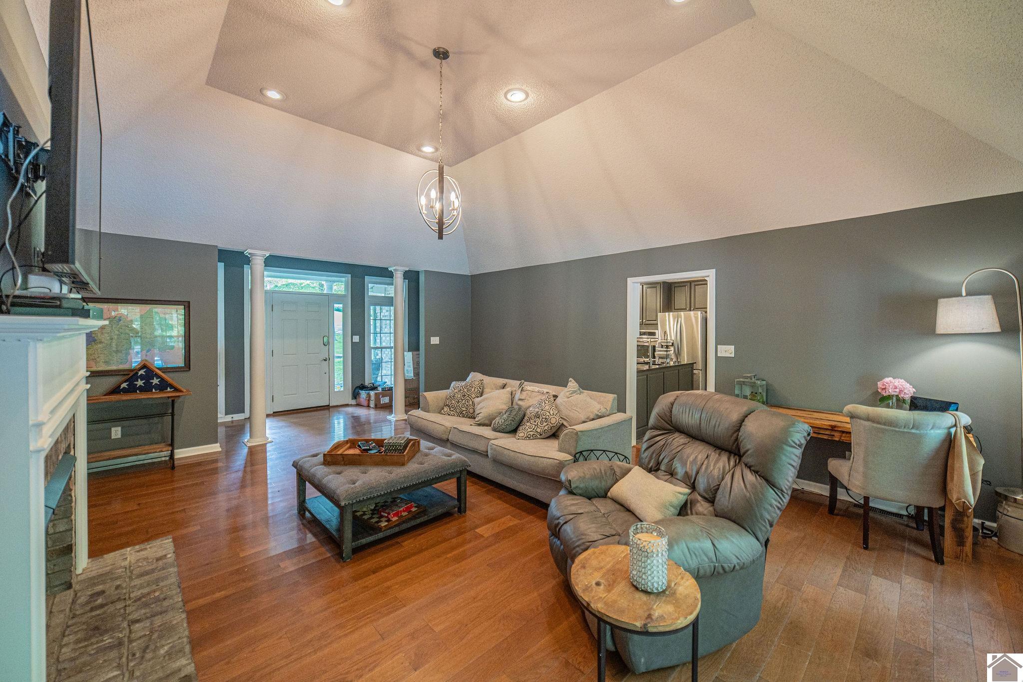 110 Downing Cove Property Photo 6