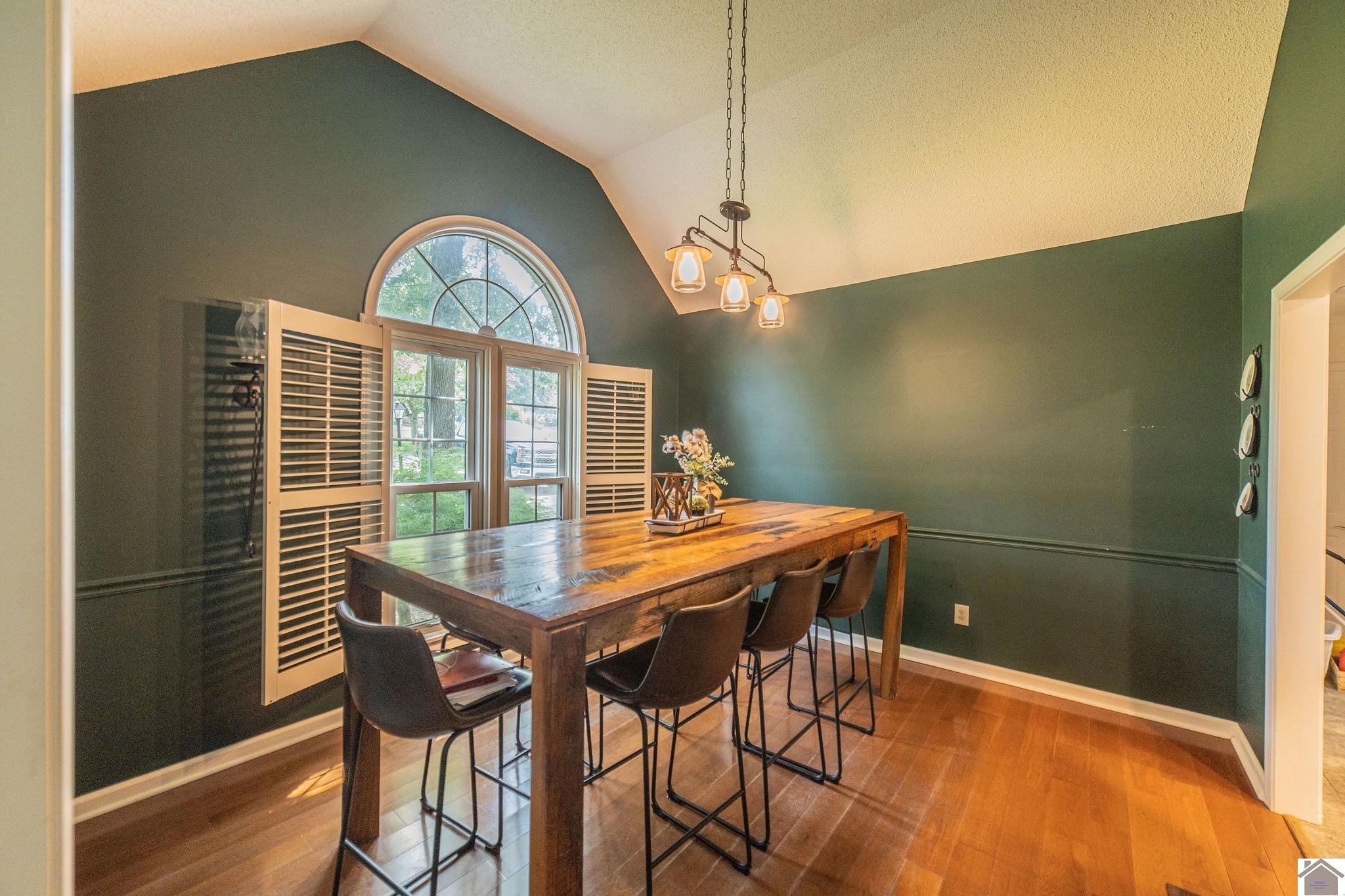 110 Downing Cove Property Photo 13