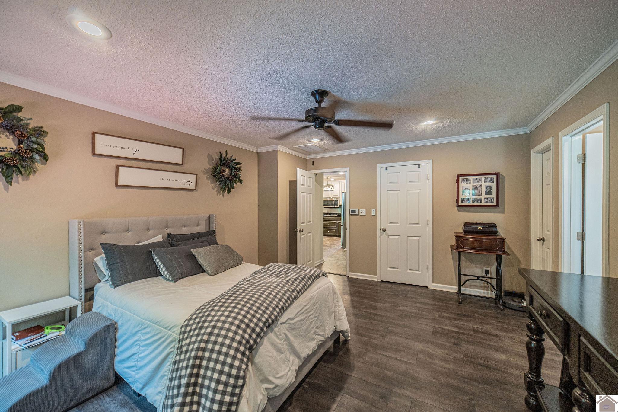 110 Downing Cove Property Photo 23