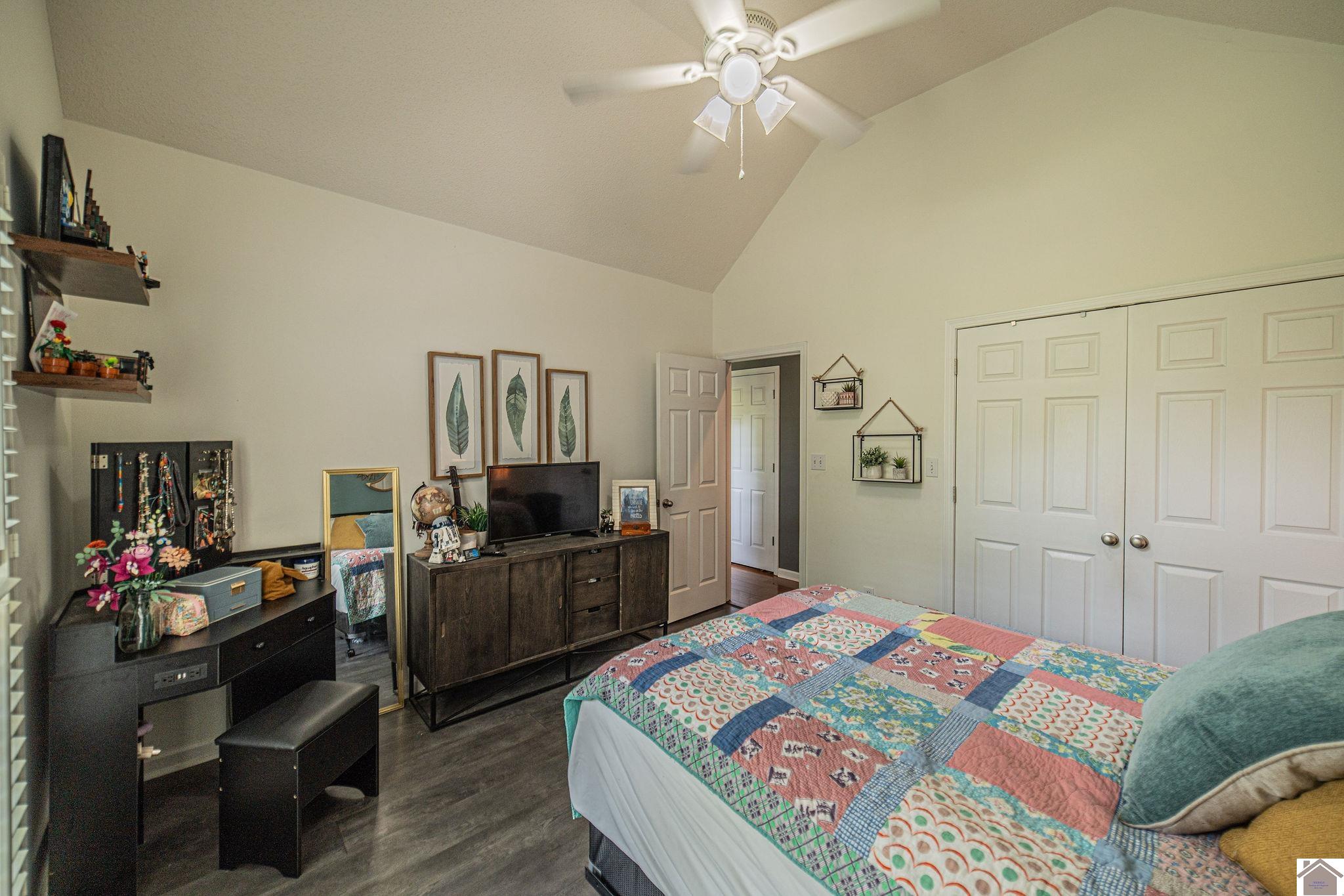 110 Downing Cove Property Photo 33