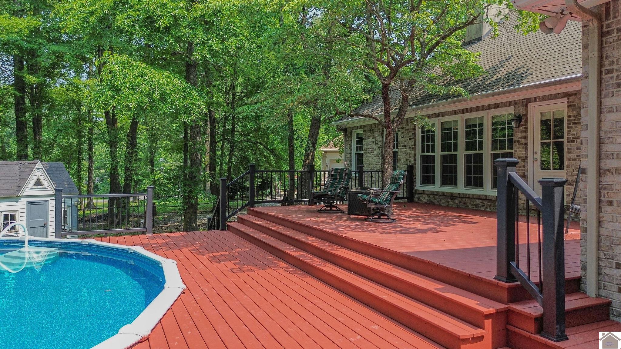 110 Downing Cove Property Photo 42