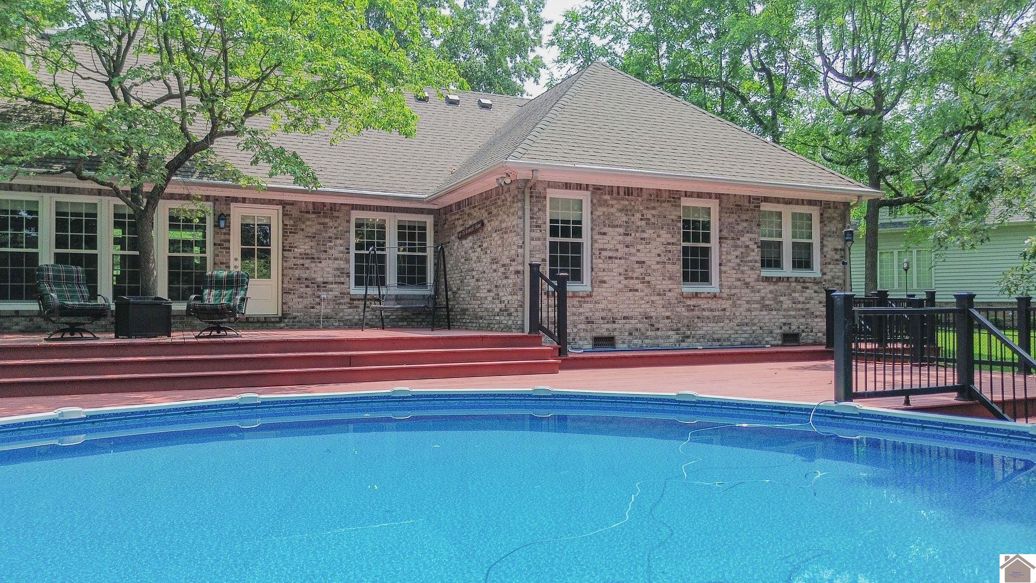 110 Downing Cove Property Photo 43