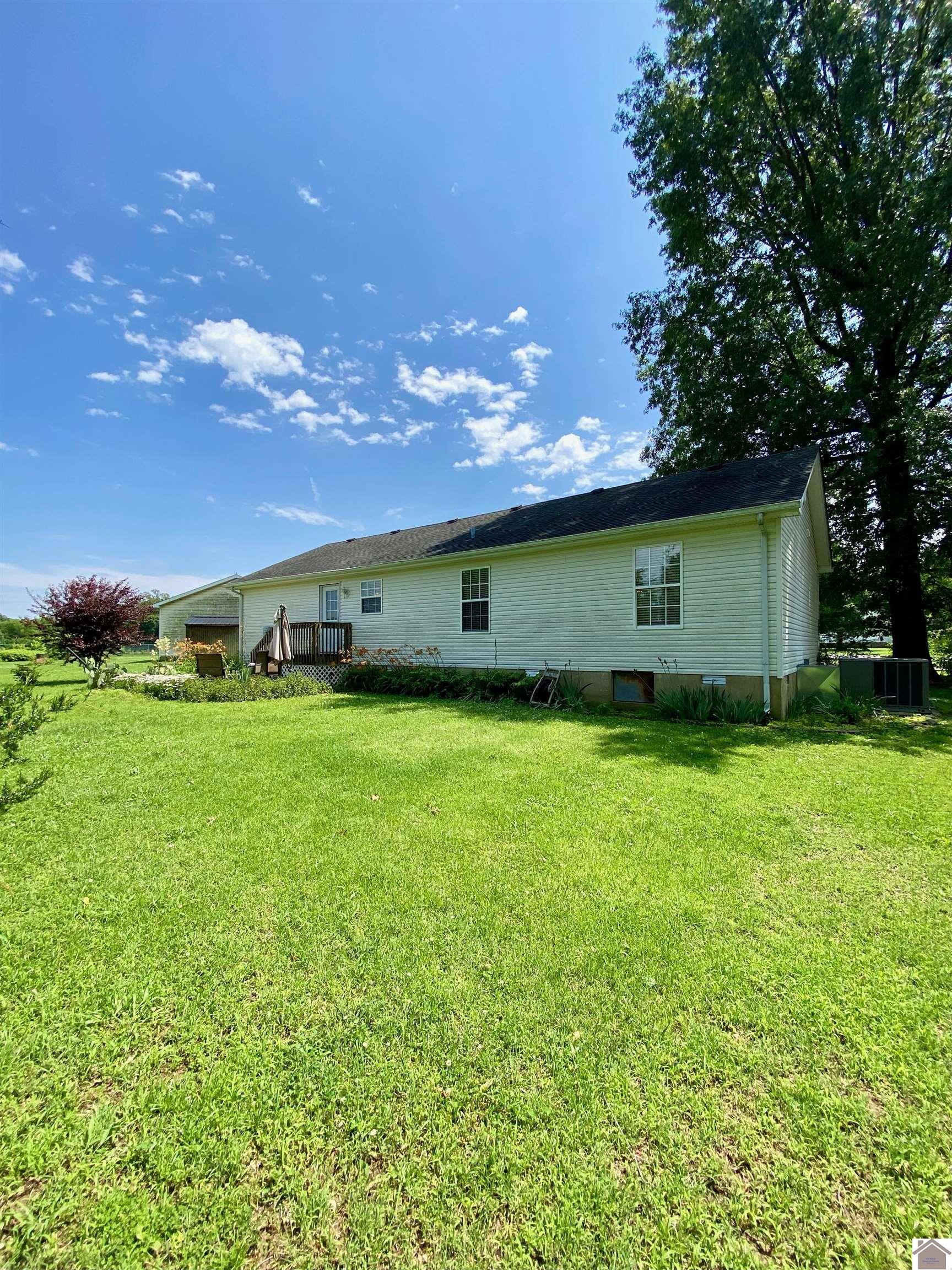 440 Sunrise Dr Property Photo 16