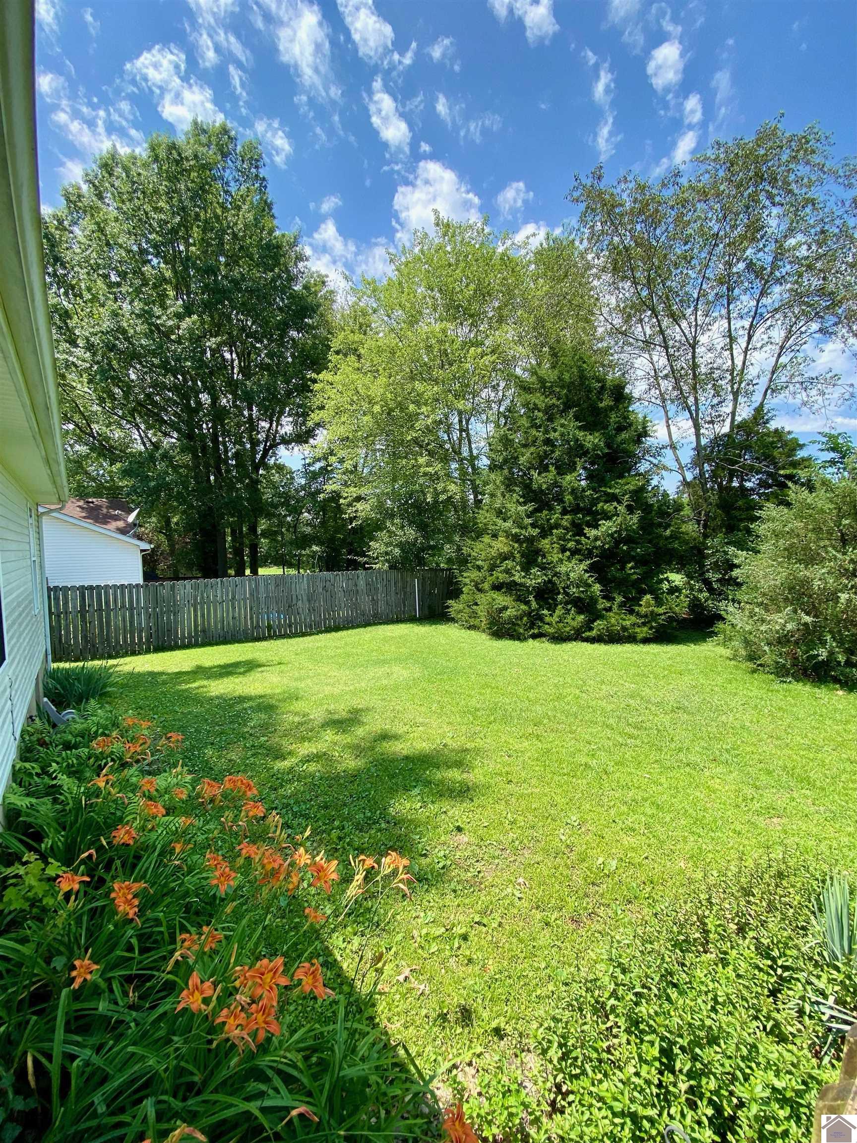 440 Sunrise Dr Property Photo 17