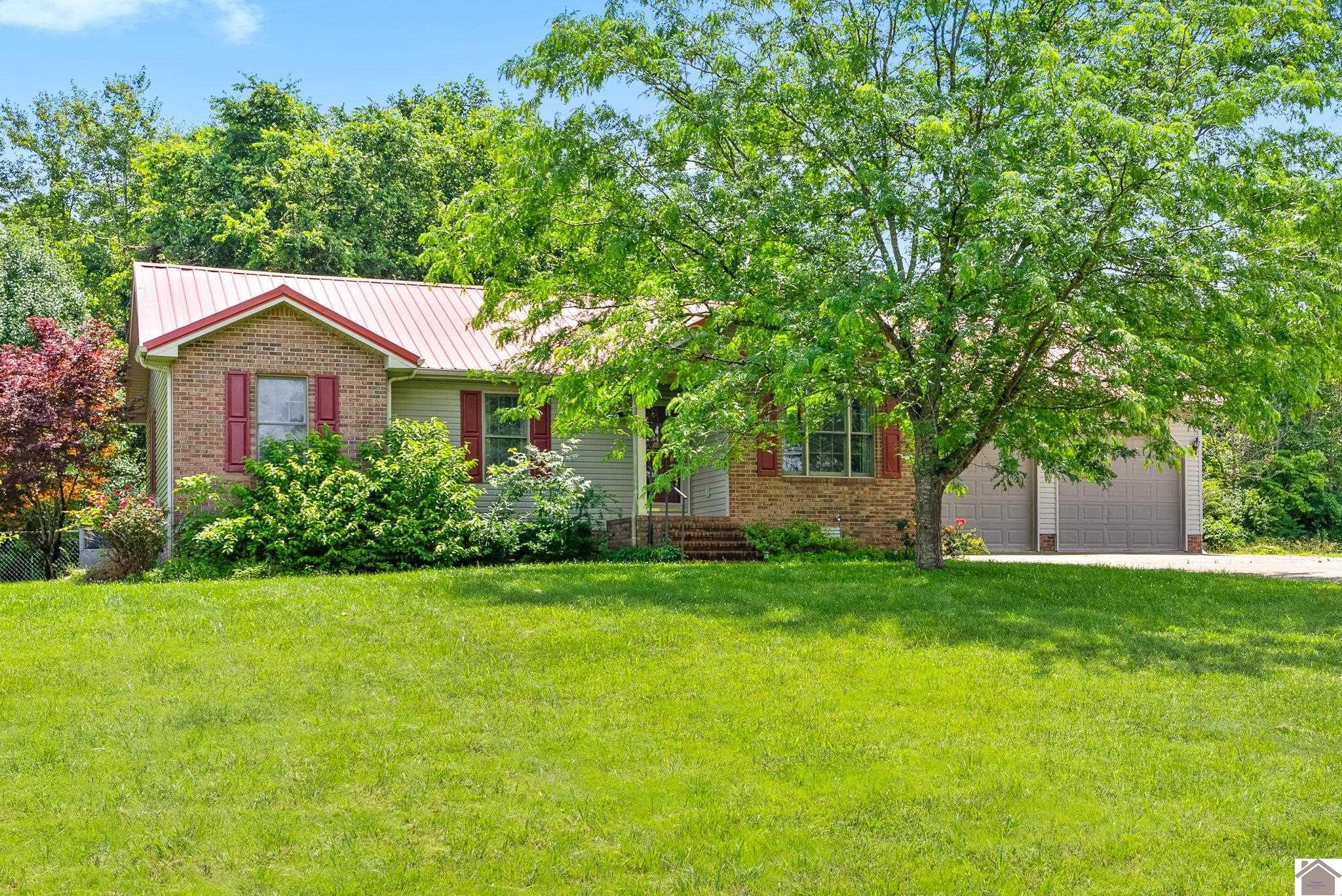 332 Meadowbrook Property Photo 1