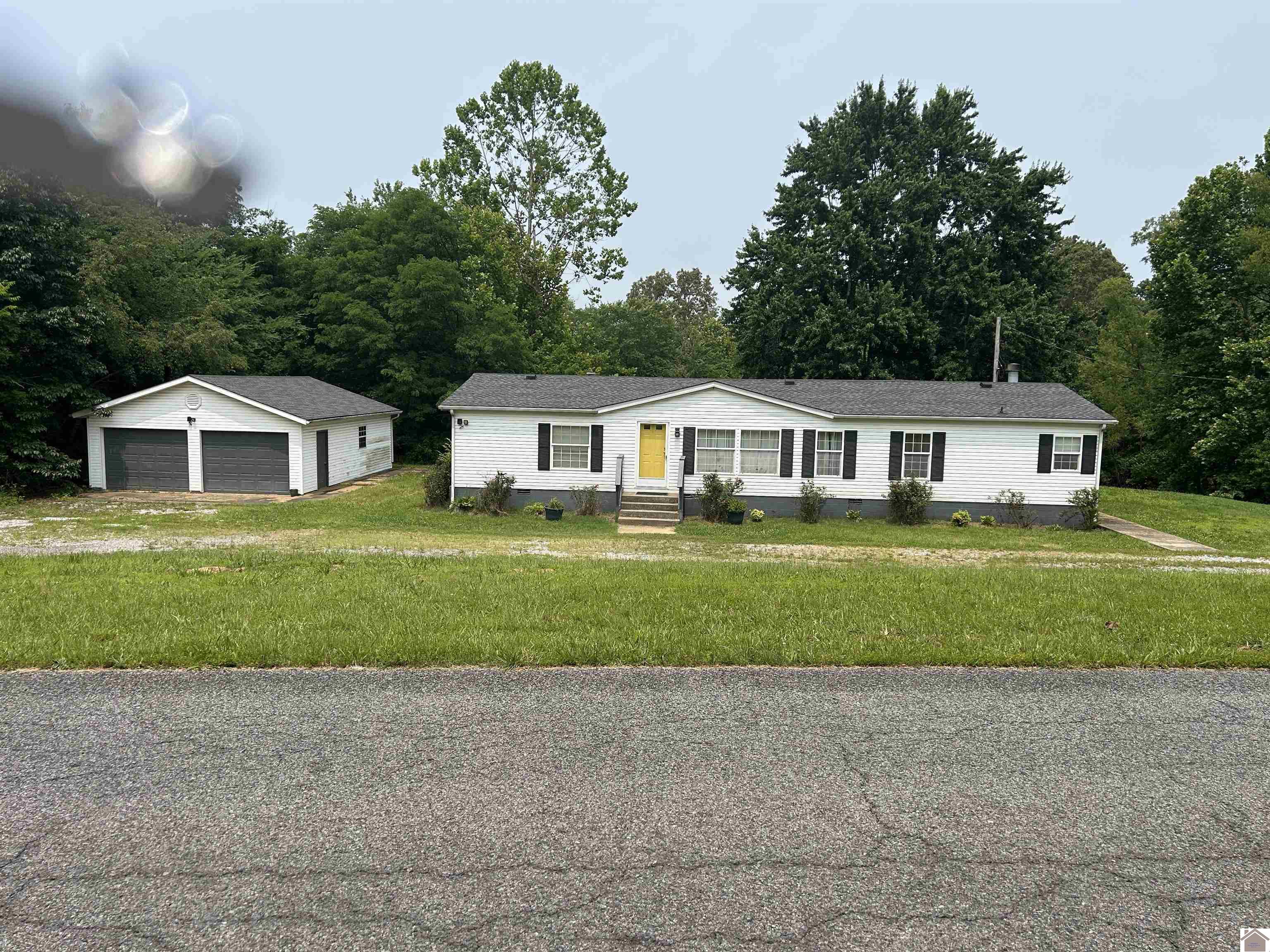 142 Frankfort Rd Property Photo 1