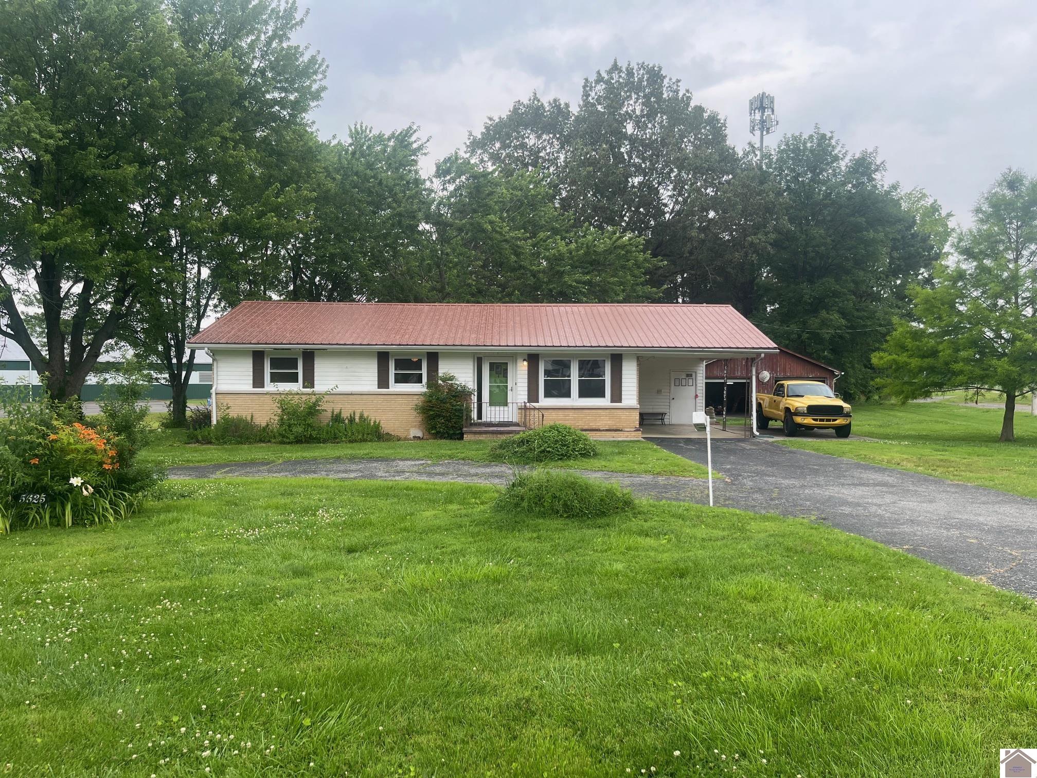 5625 Old Highway 60 Property Photo 1