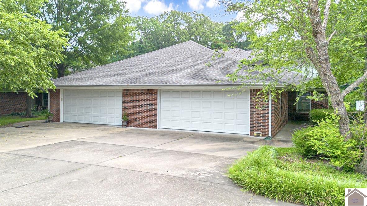 1530 Holt Road Property Photo 1