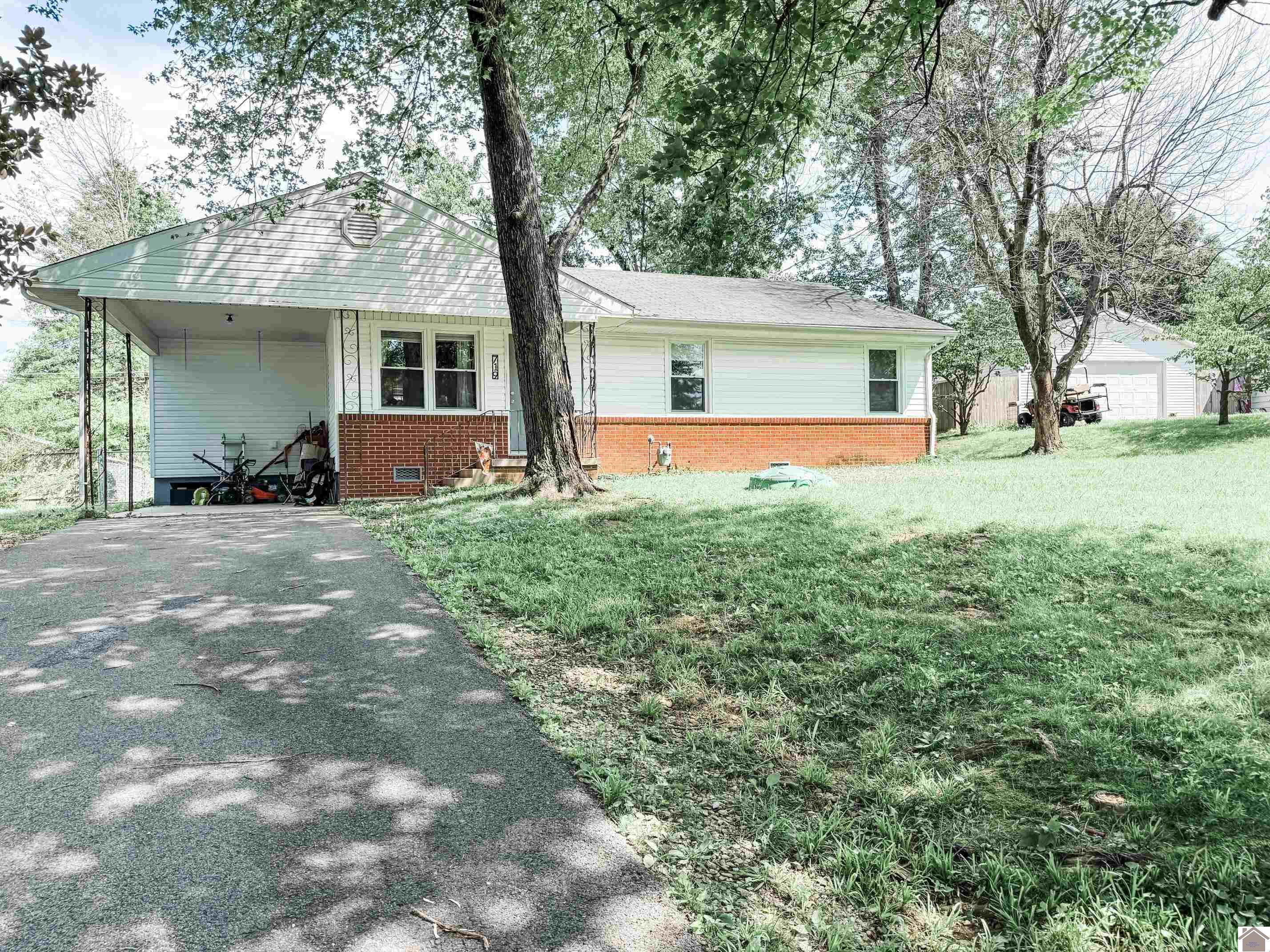719 Elder Street Property Photo 2
