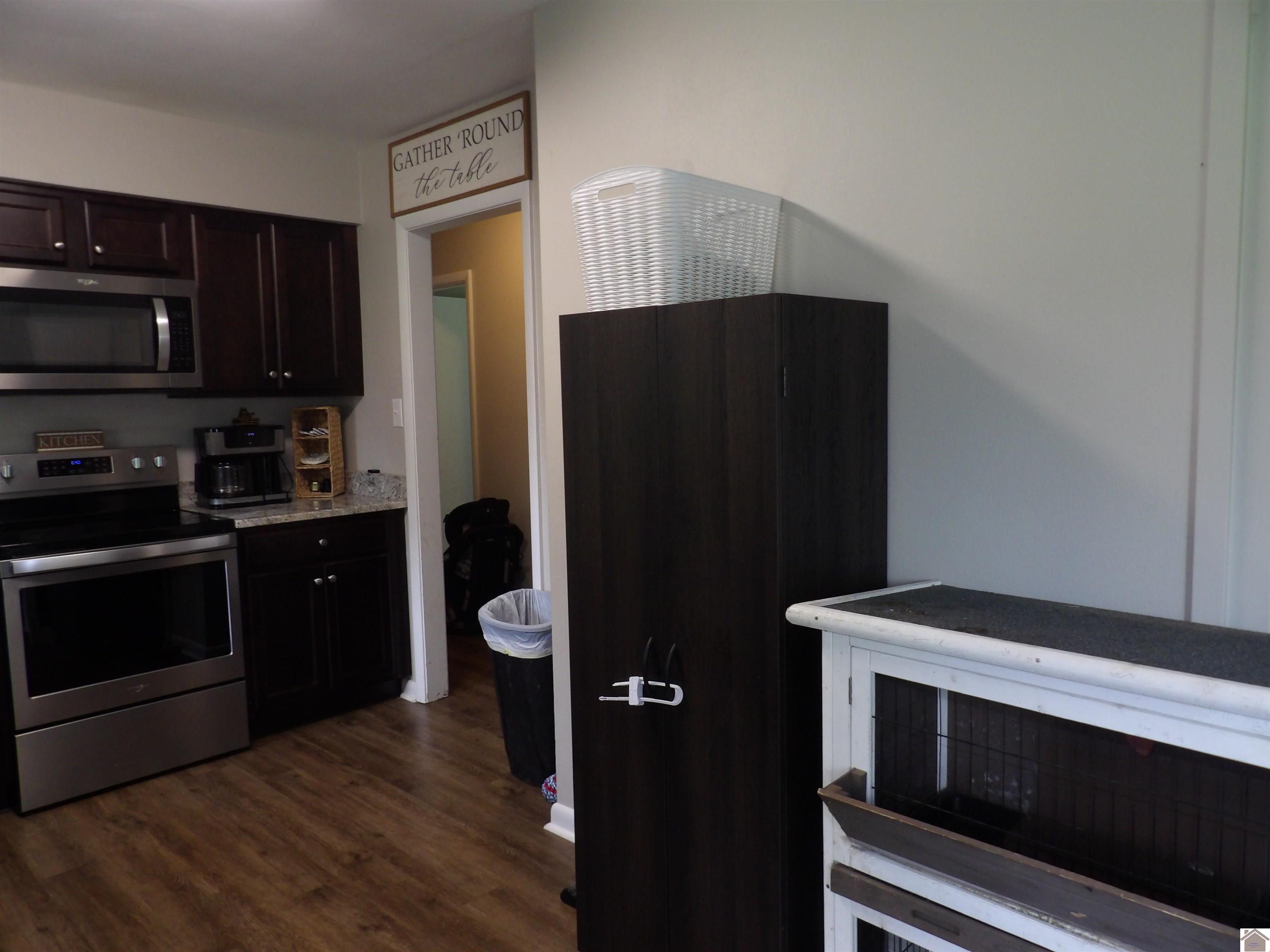 719 Elder Street Property Photo 10