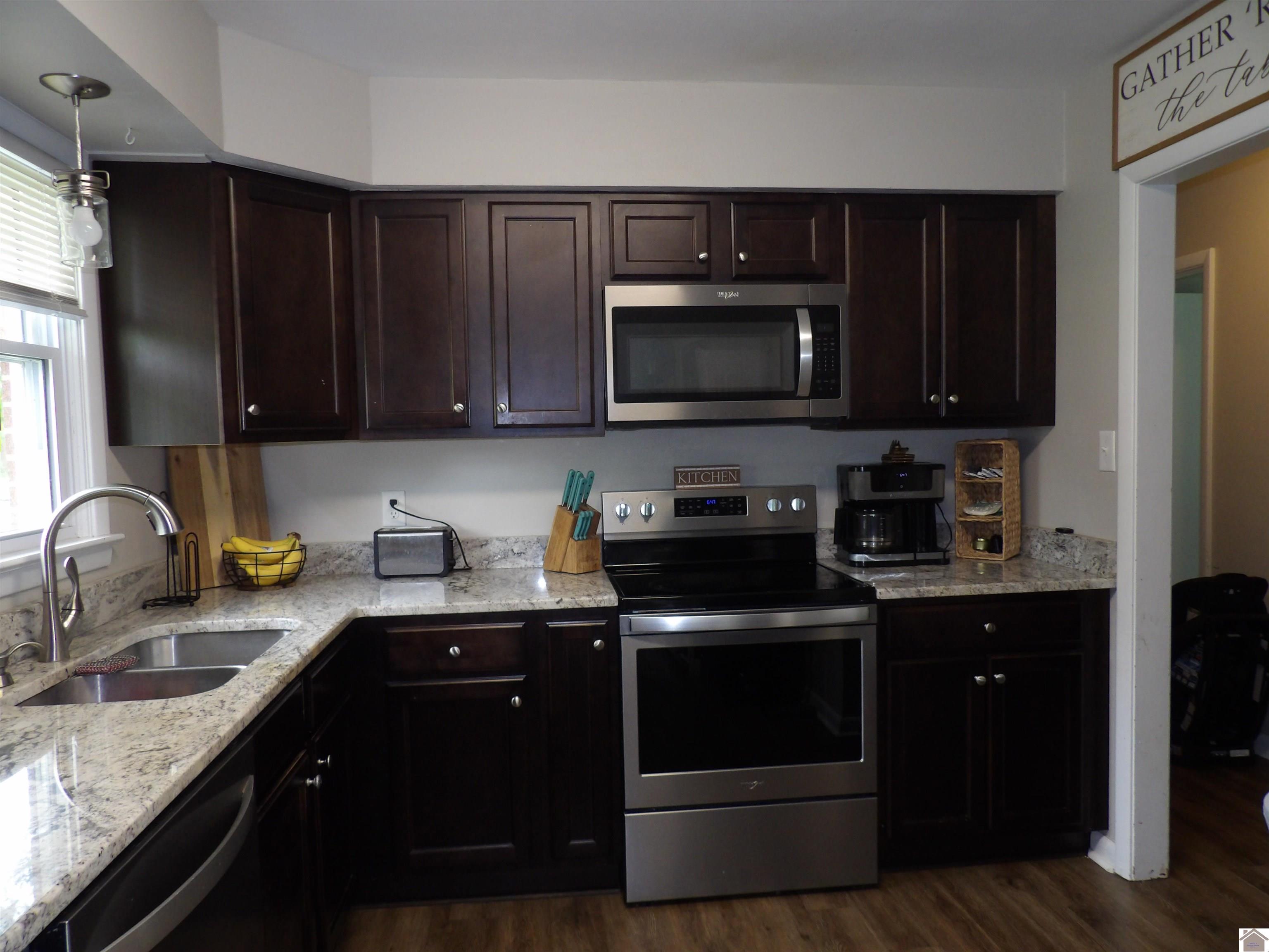719 Elder Street Property Photo 13