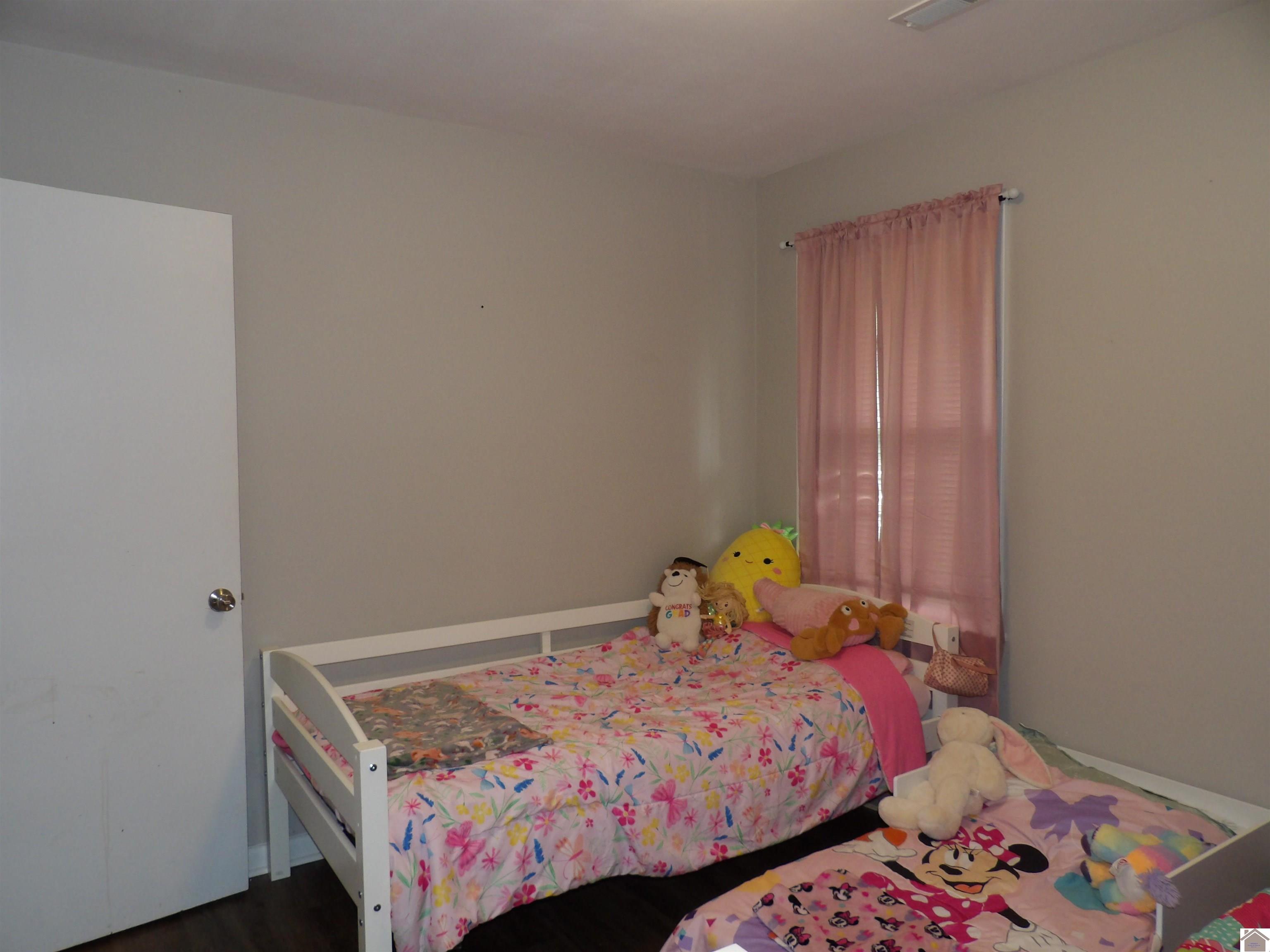 719 Elder Street Property Photo 19