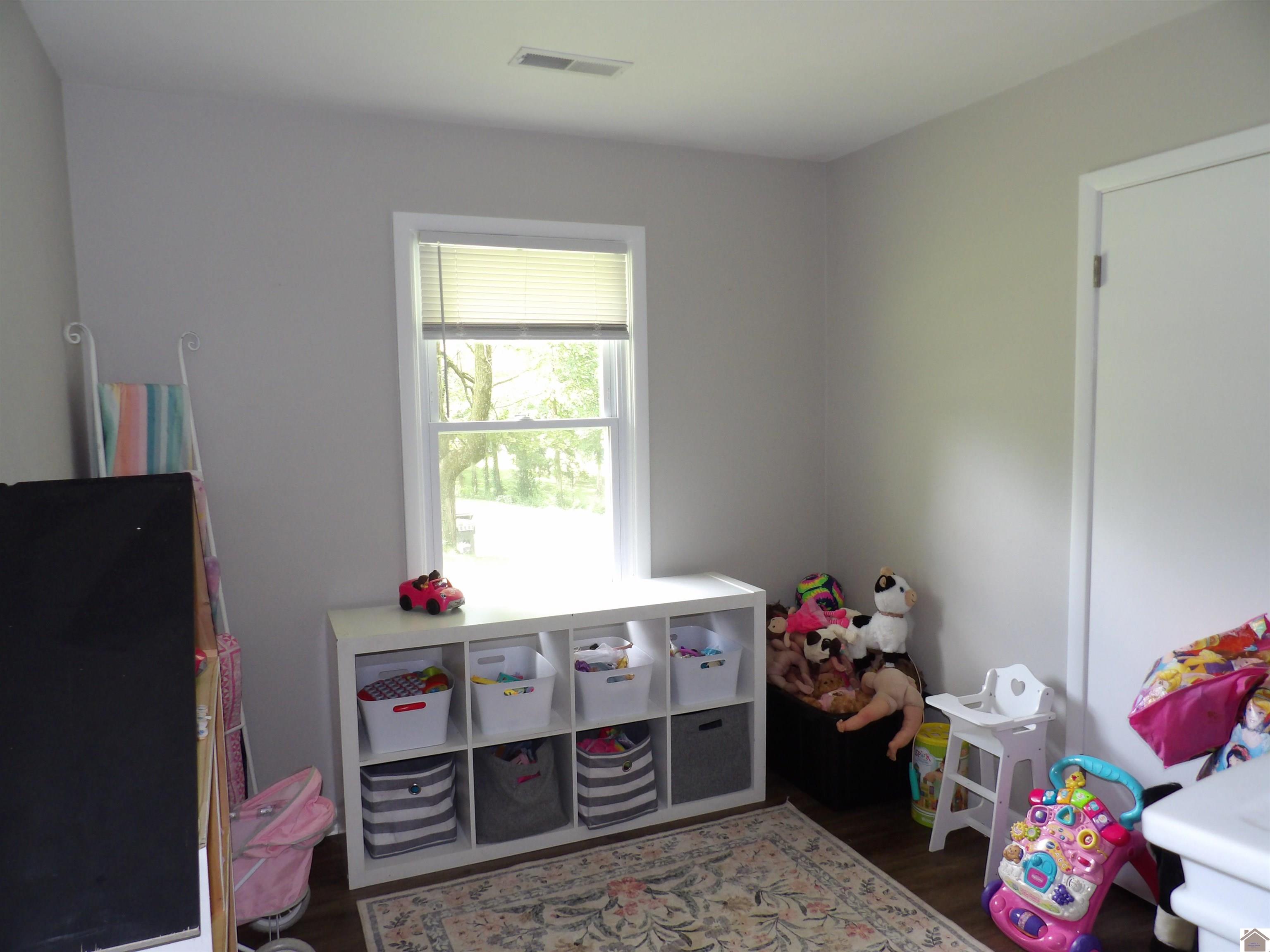 719 Elder Street Property Photo 23