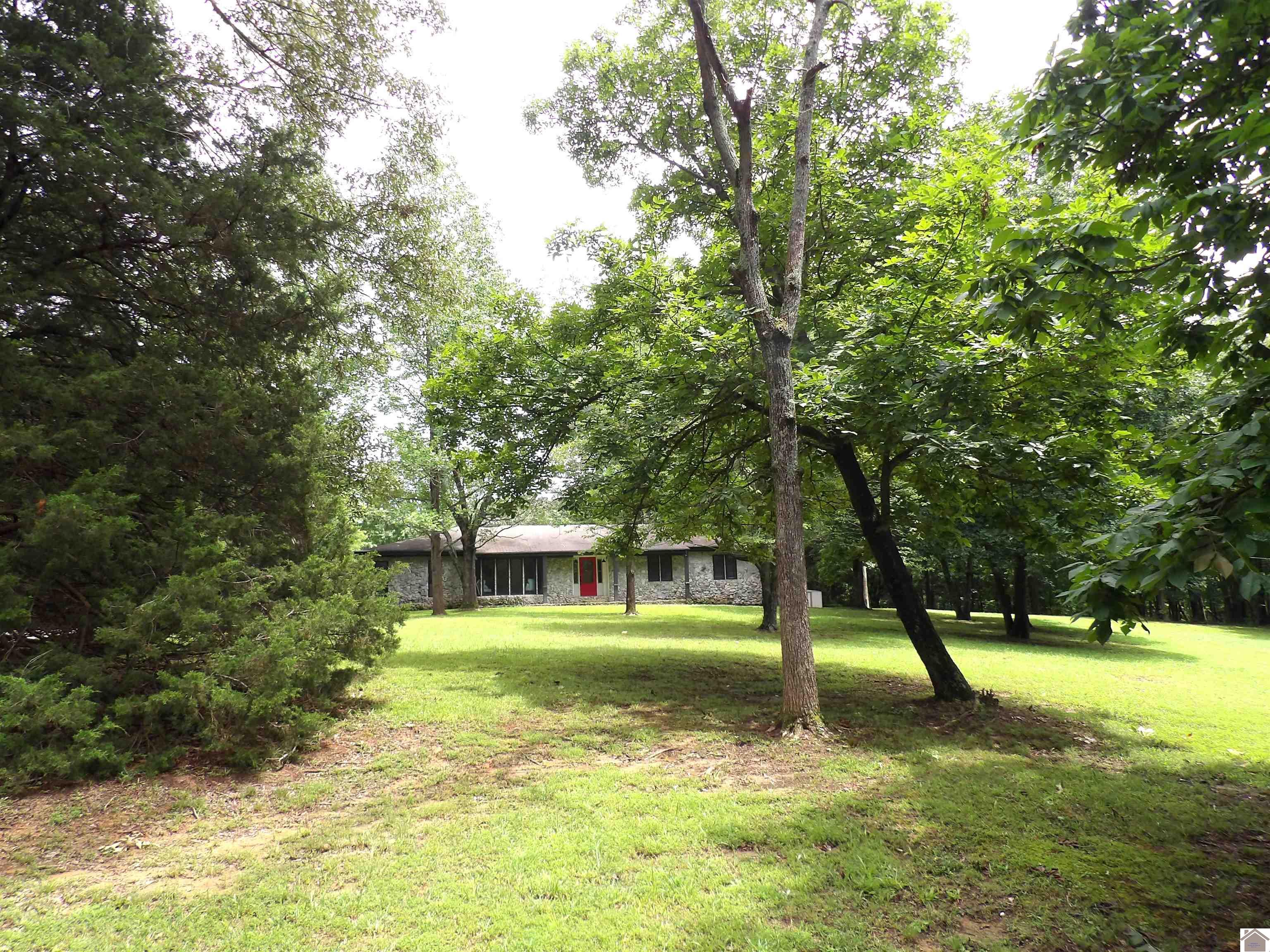 150 Sills Lane Property Photo 1