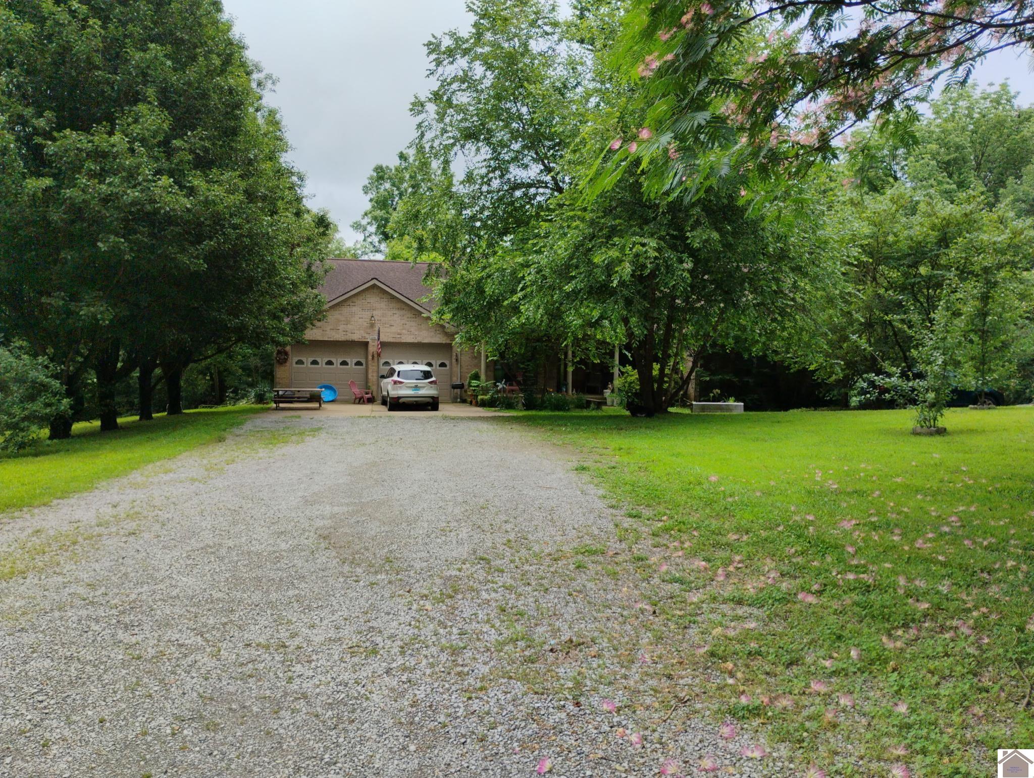1236 Capp Springs Road Property Photo 2