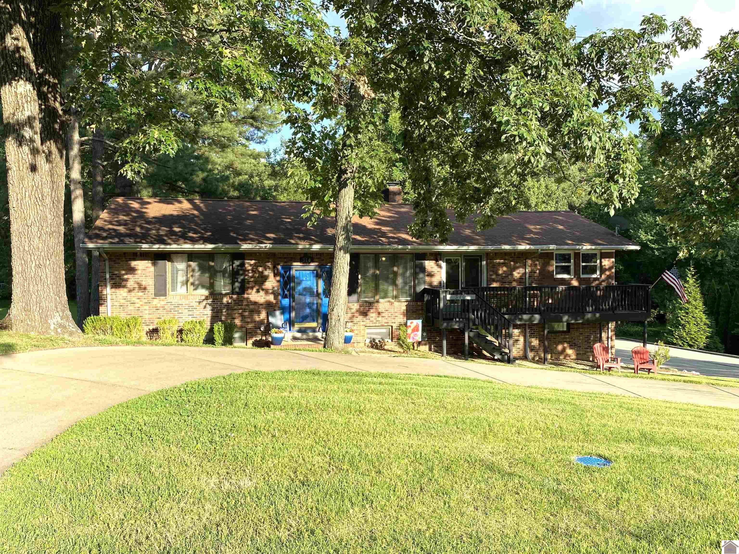 310 Boxwood Drive Property Photo 1
