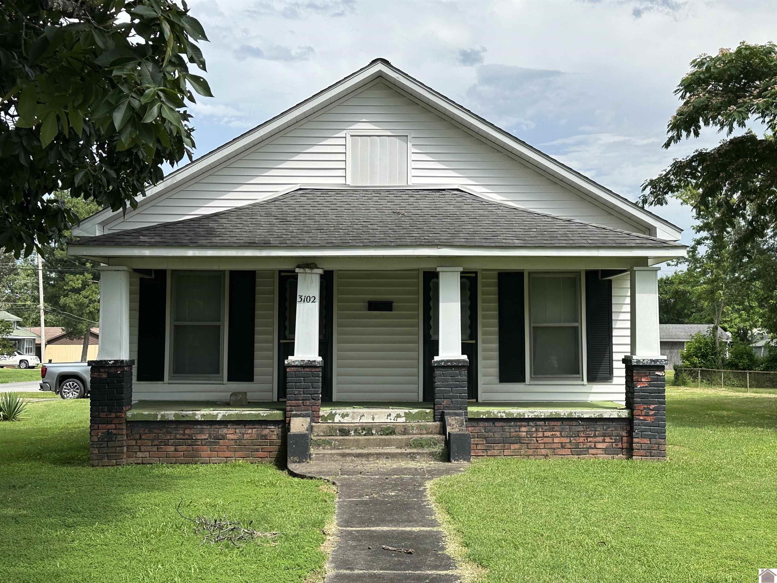 3102 Schneidman Road Property Photo 1