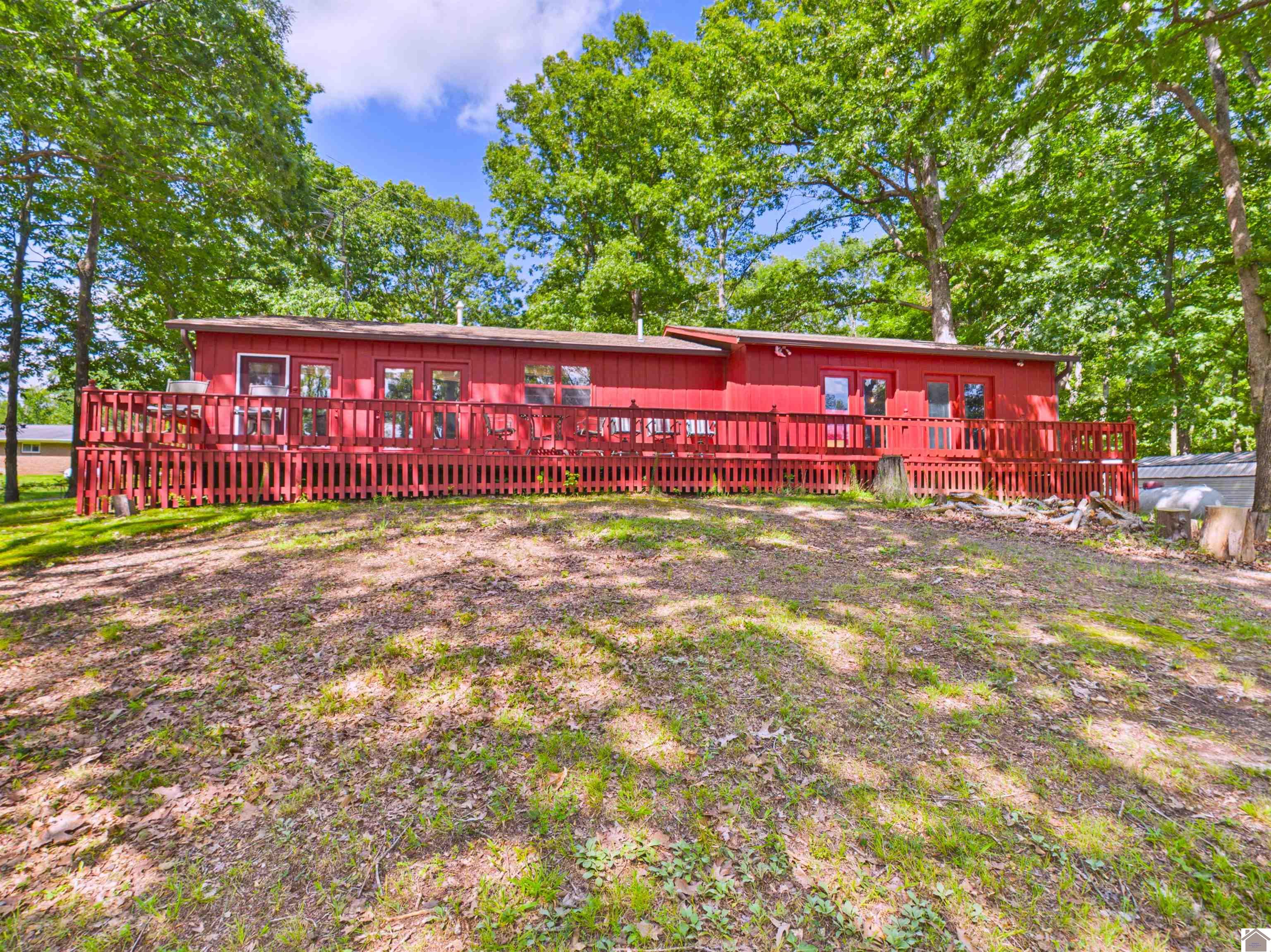 865 Pittman Property Photo 1