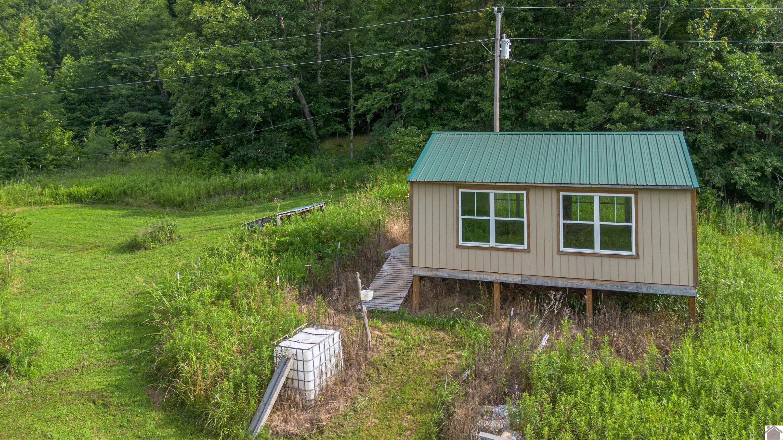 353 Creswell Rd. Property Photo 22
