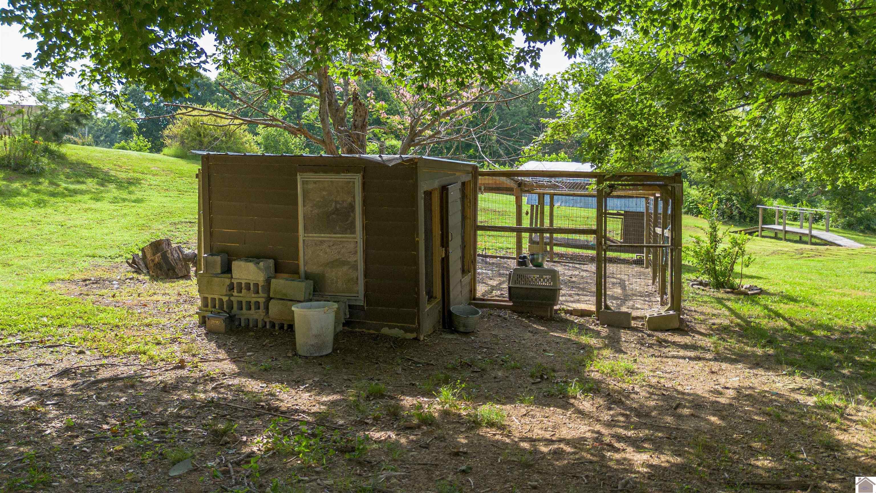 353 Creswell Rd. Property Photo 32