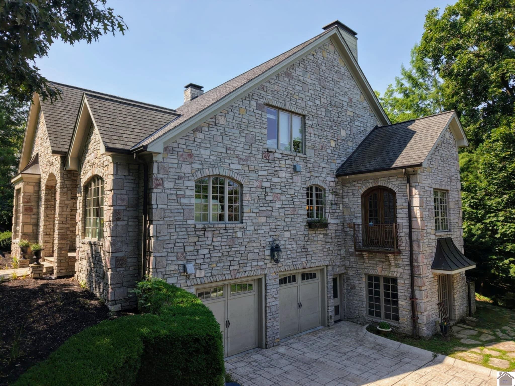 12 White Pine Pl Property Photo 1