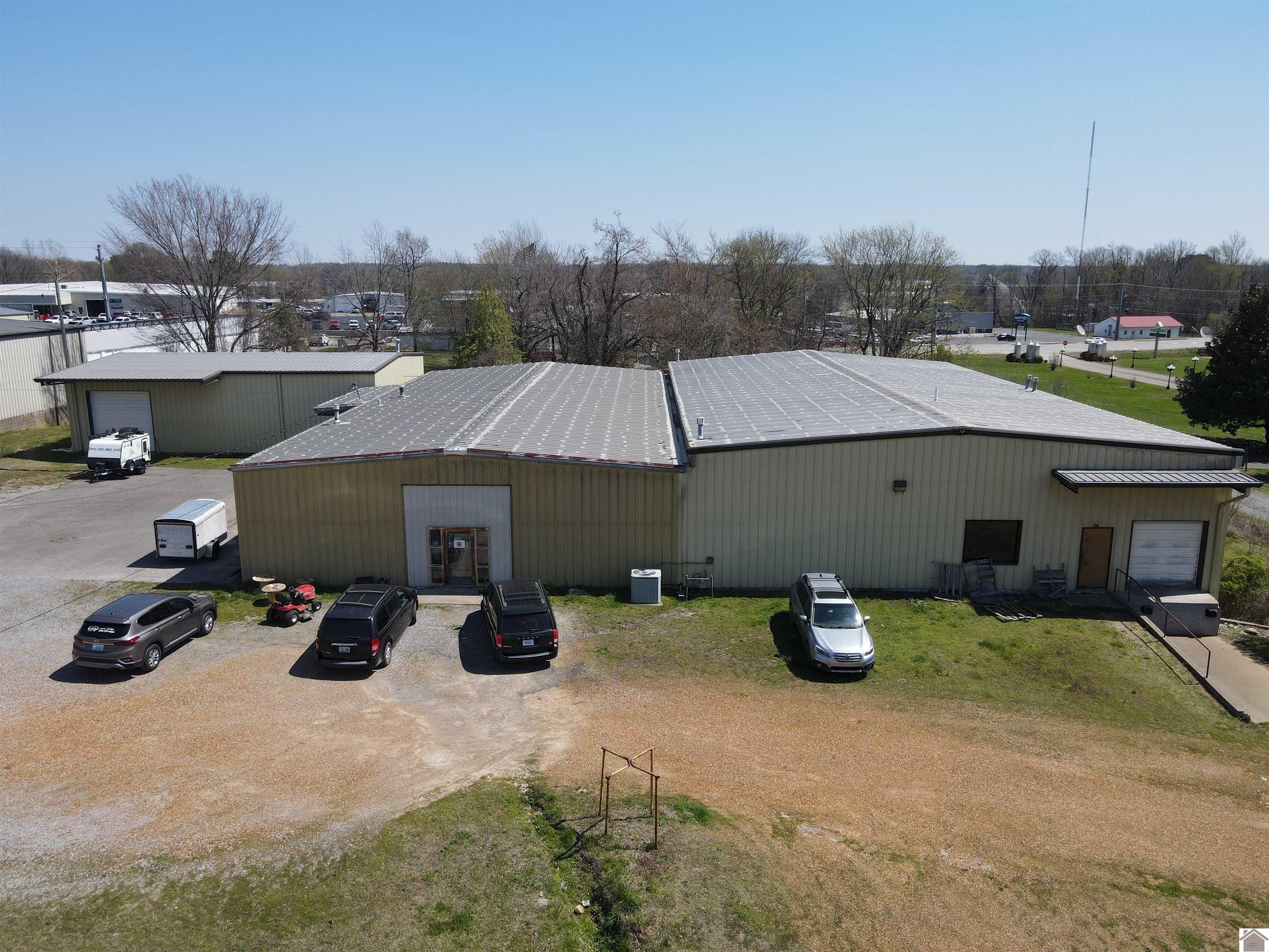 60 Electric Drive Property Photo 1