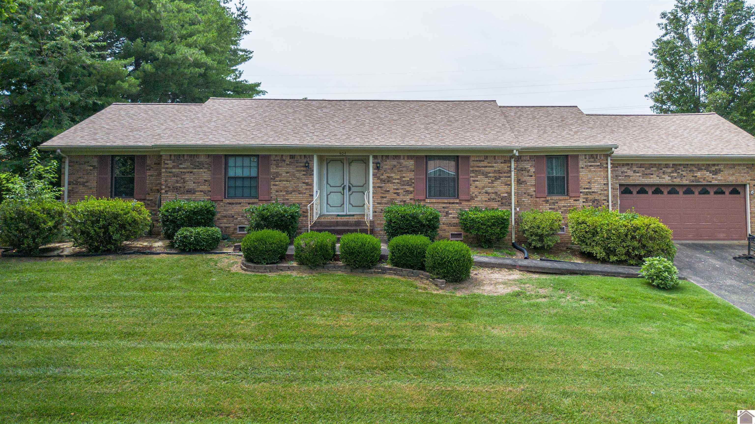 404 Drawbridge Trace Property Photo 1