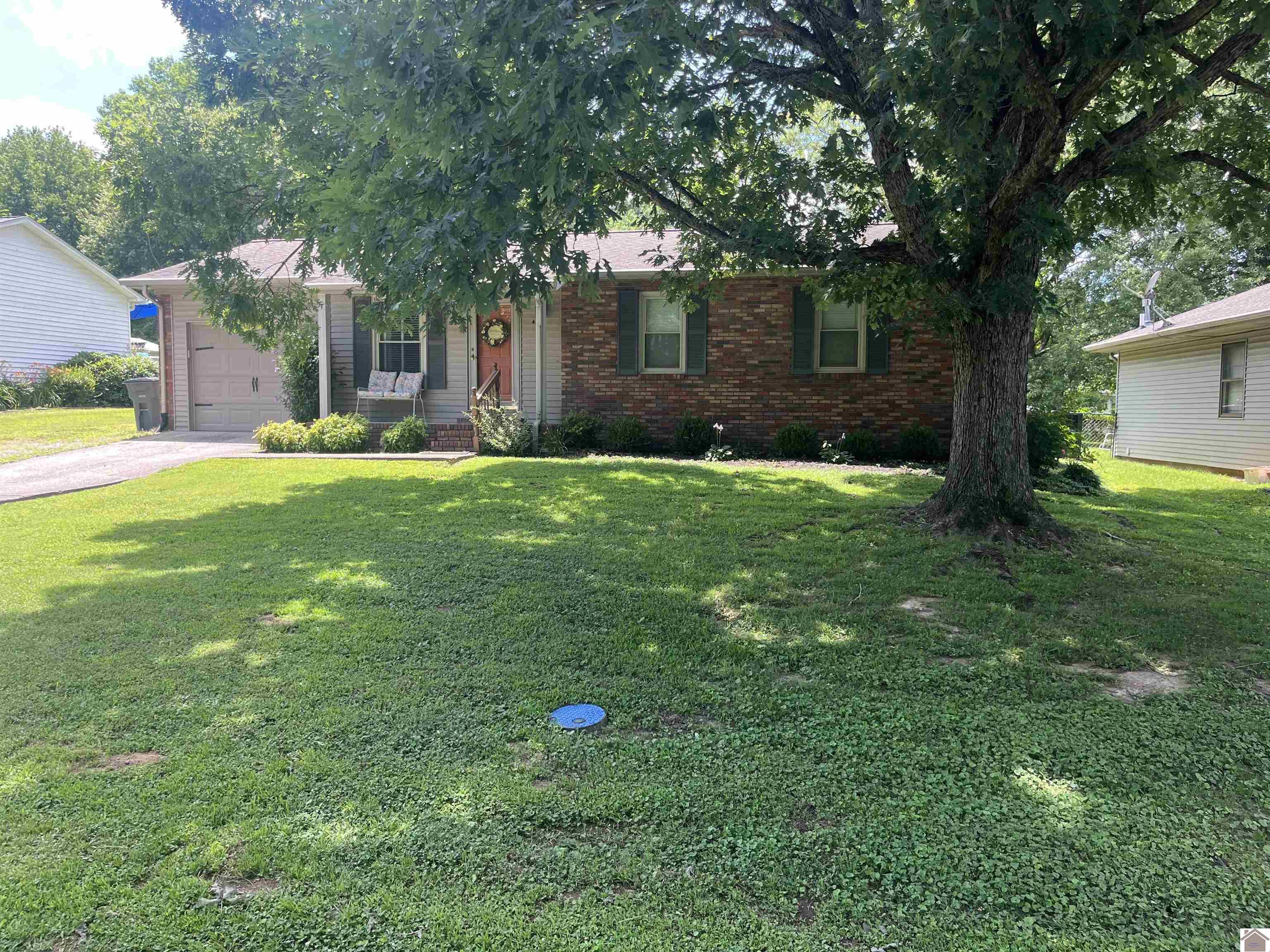 435 Thorndale Property Photo 1