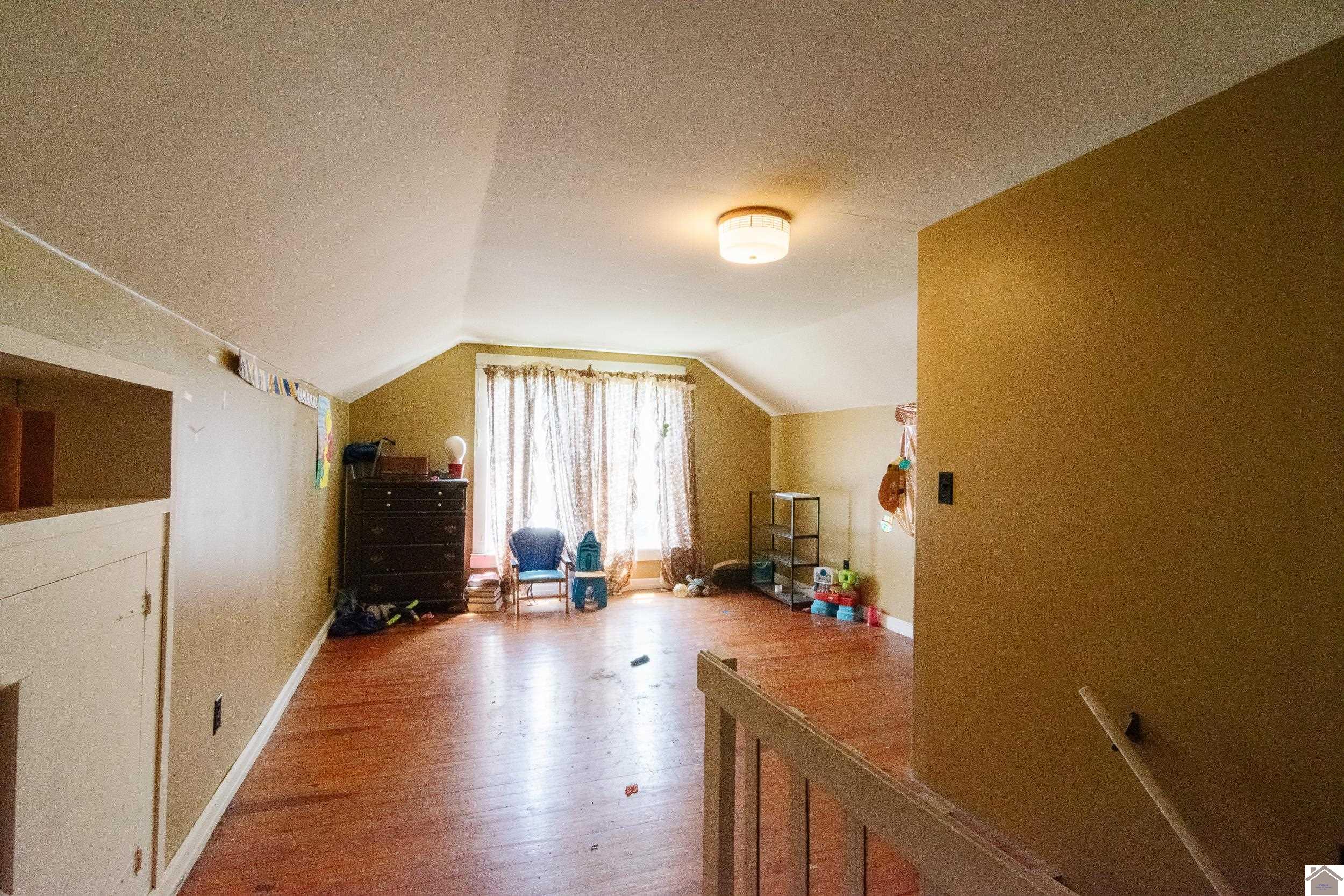 901 W Main St Property Photo 22