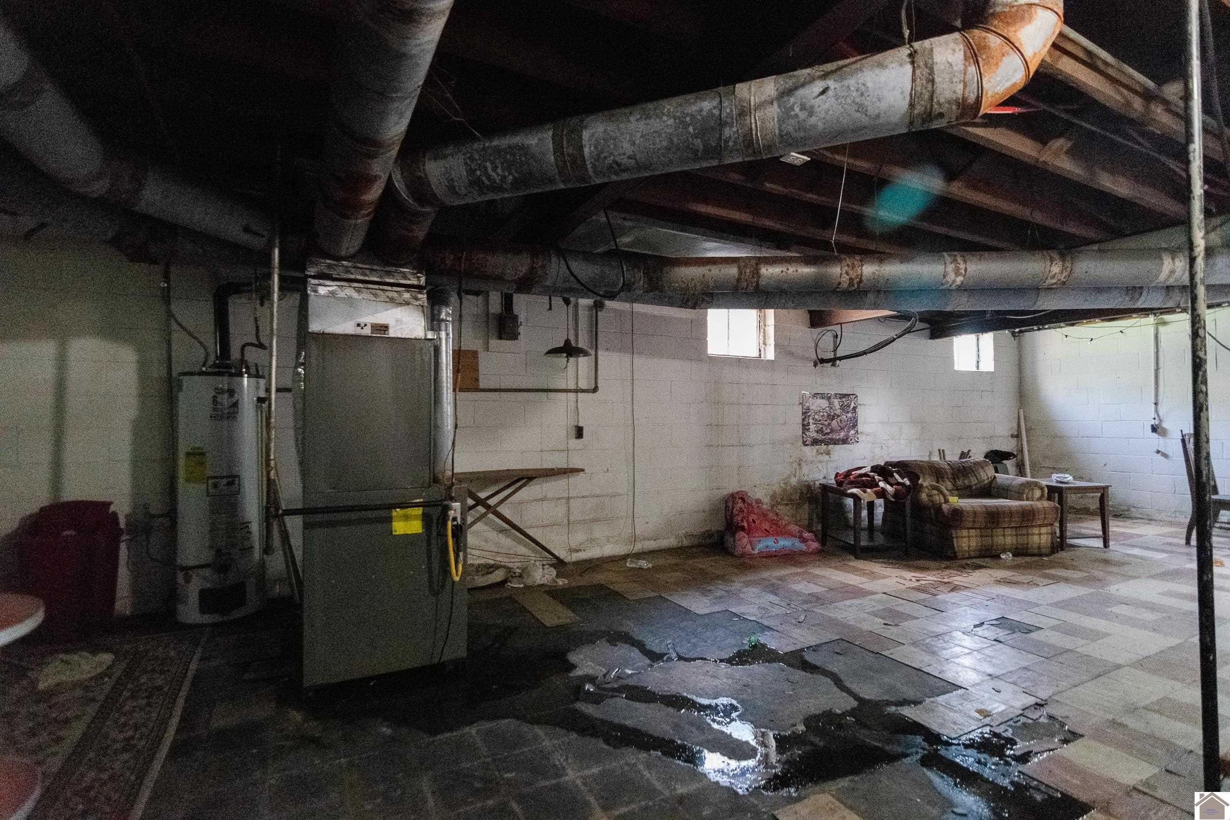 901 W Main St Property Photo 25