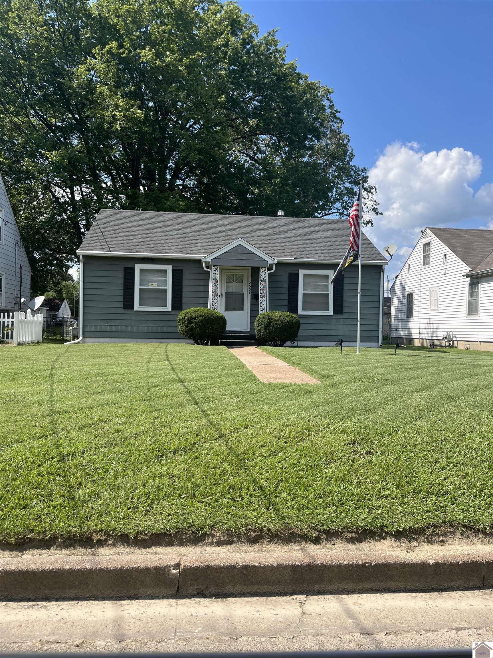 2507 Ohio Property Photo 1