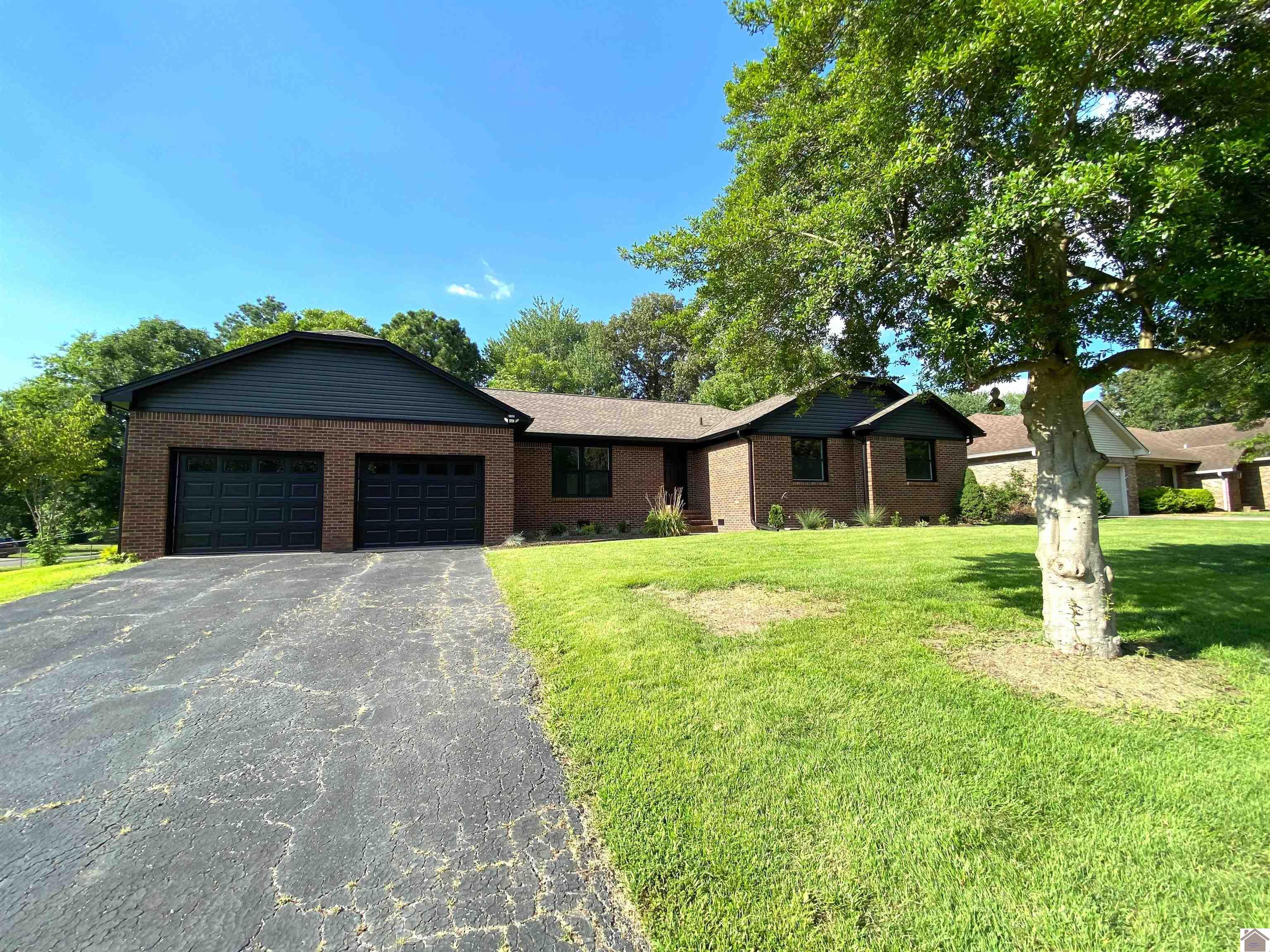 4530 Westchester Lane Property Photo 1