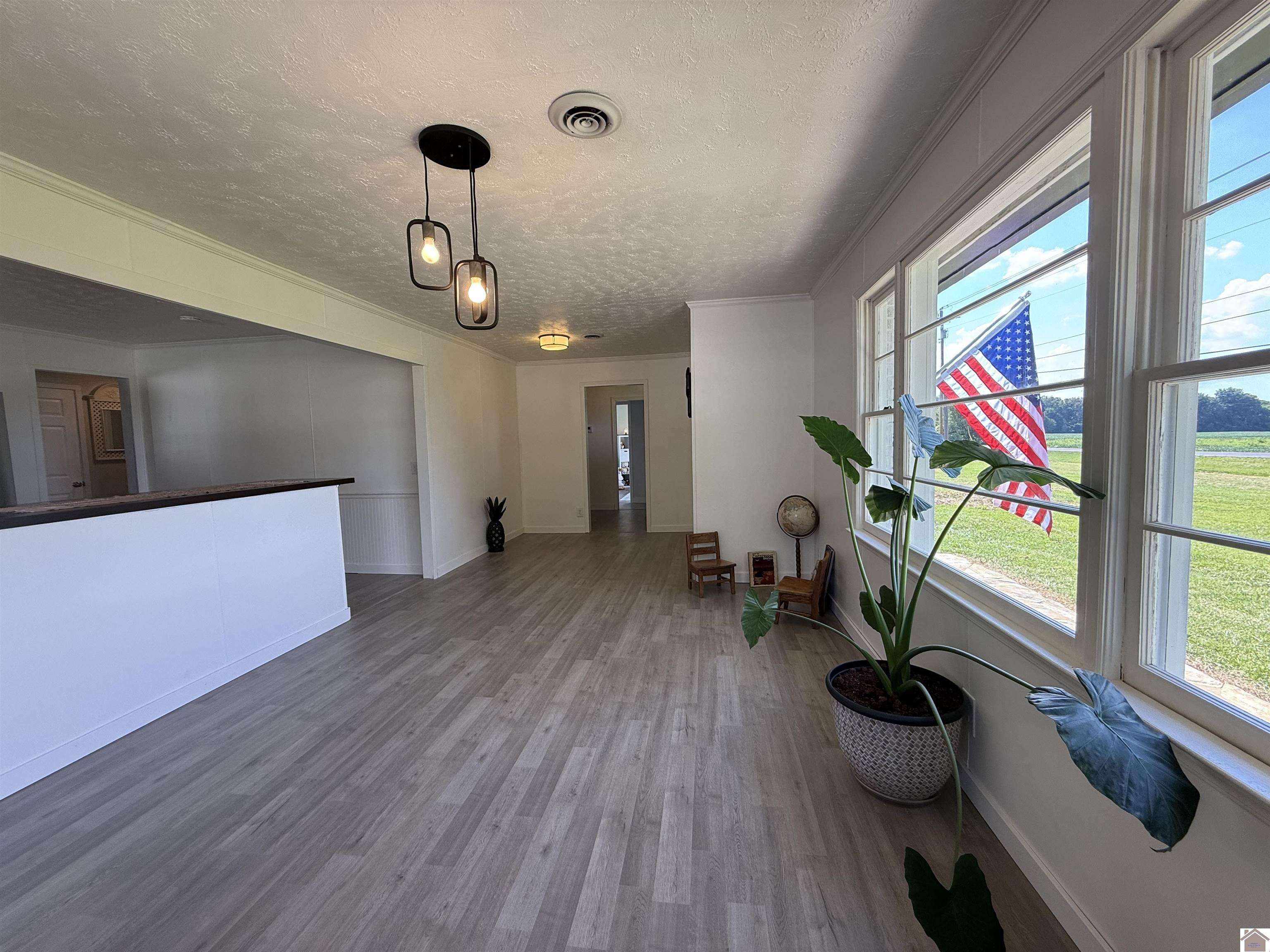 9833 State Route 121 North Property Photo 5