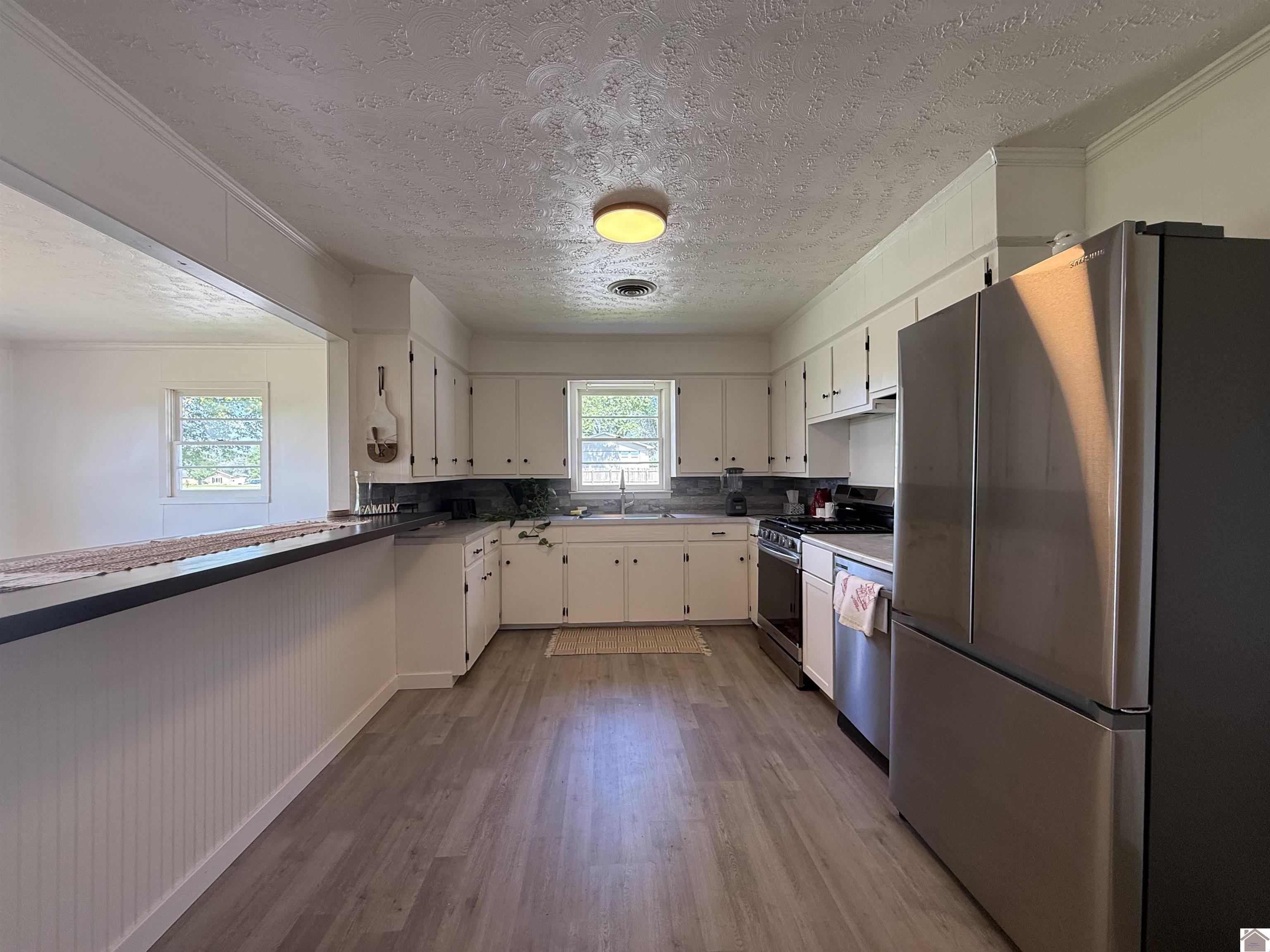 9833 State Route 121 North Property Photo 6