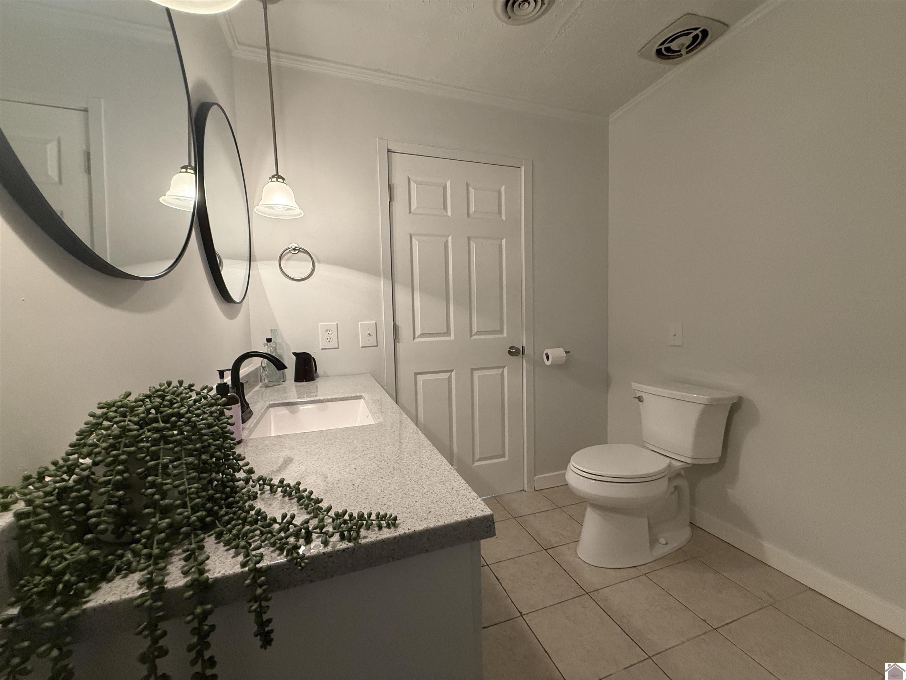 9833 State Route 121 North Property Photo 28
