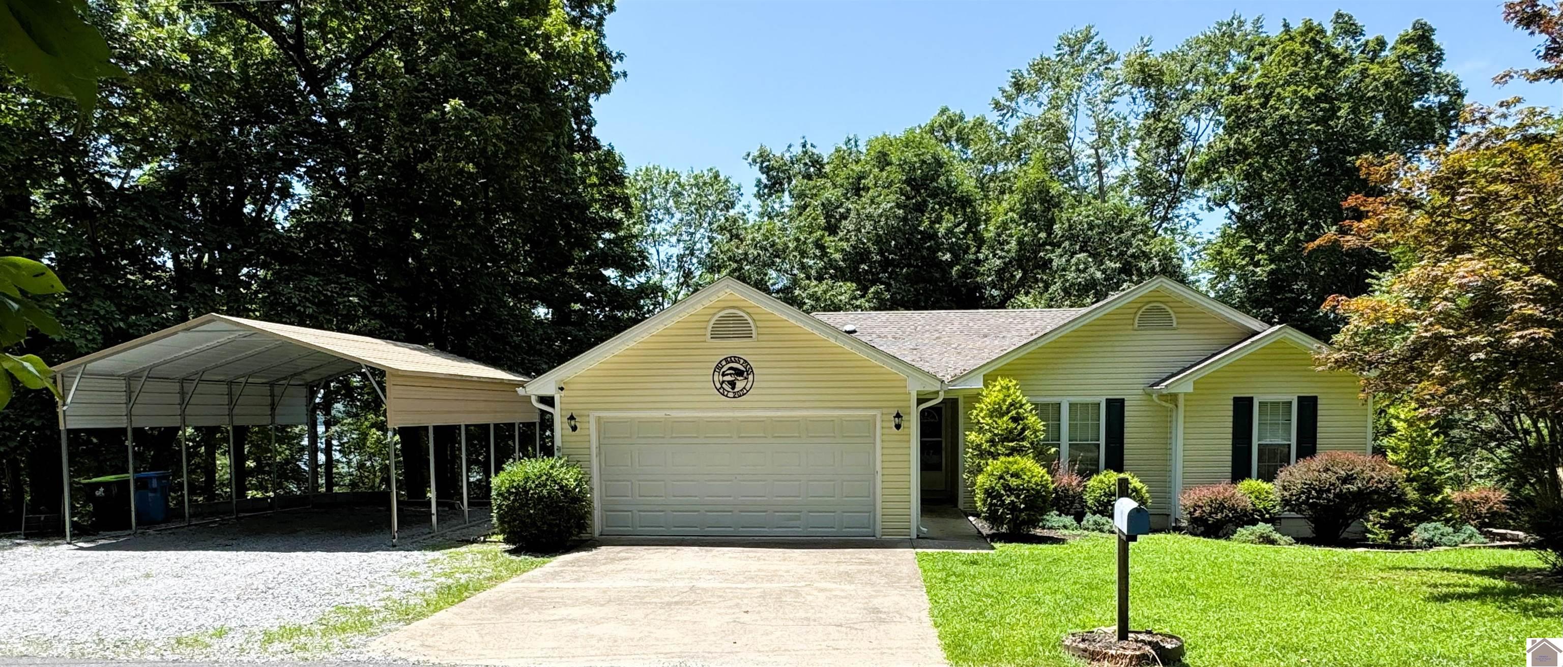 477 Beechwood Dr Property Photo 1