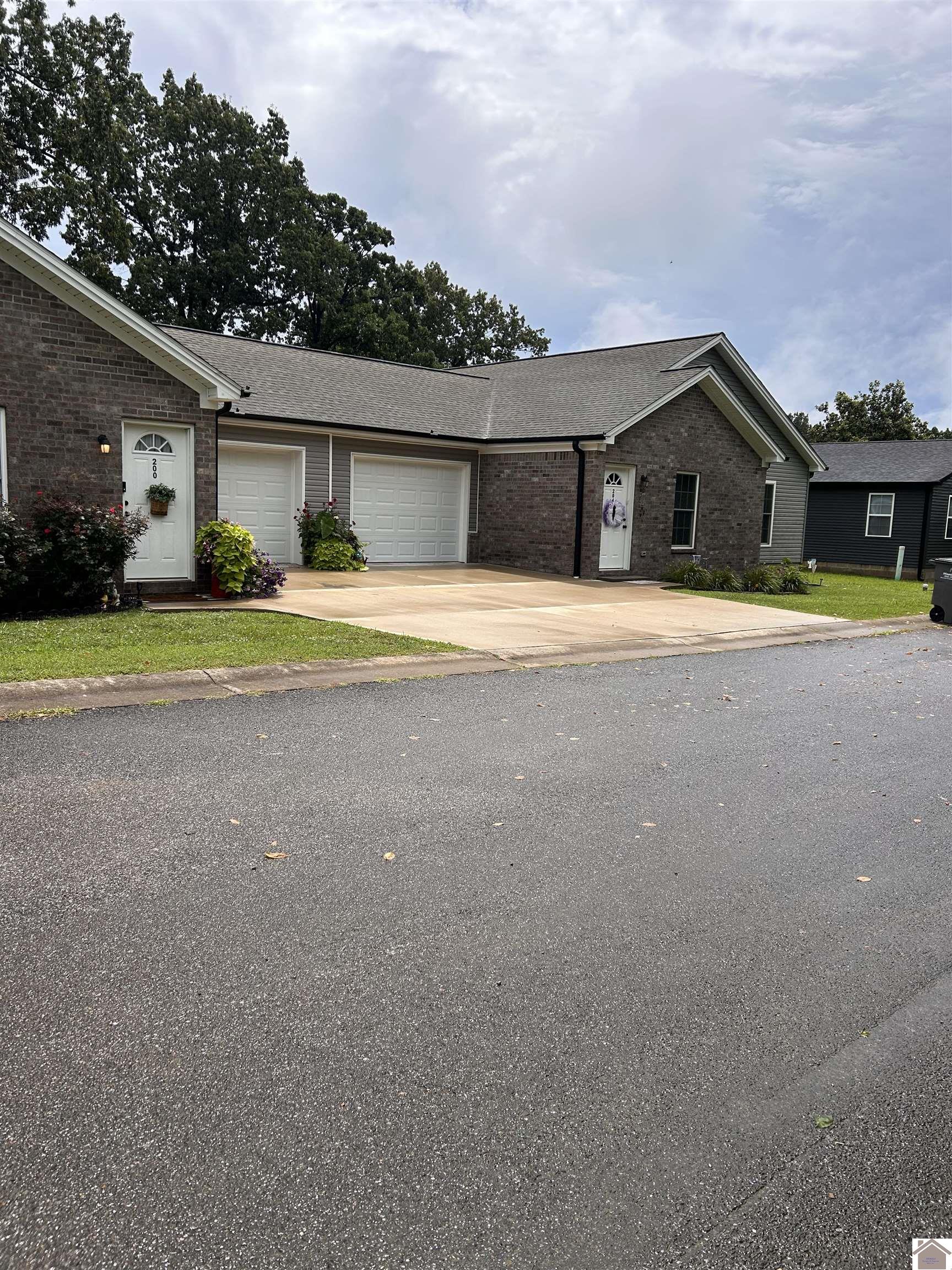 200 Wright Avenue Property Photo 1