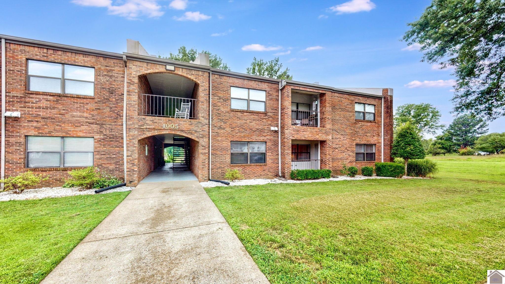 1005 Southwood Drive, Unit 1 Property Photo 1