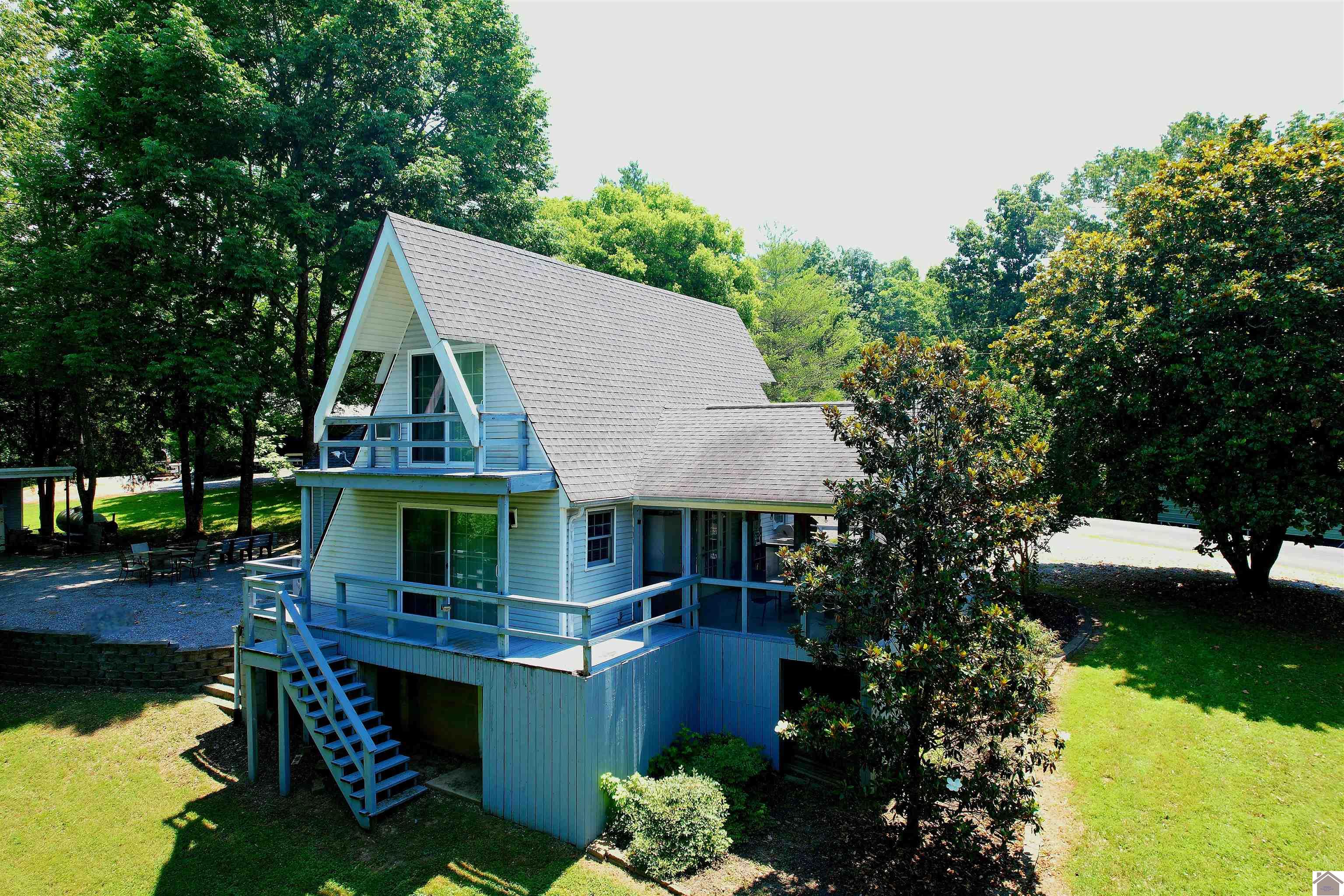 1405 Goose Hollow Property Photo 3