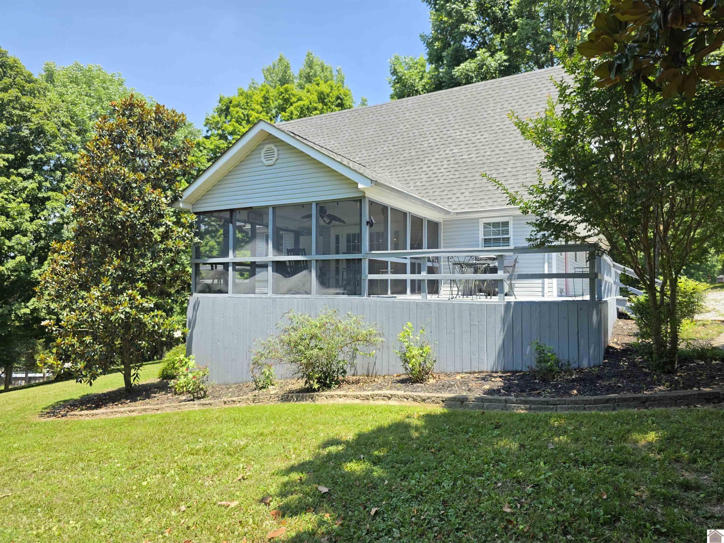 1405 Goose Hollow Property Photo 6