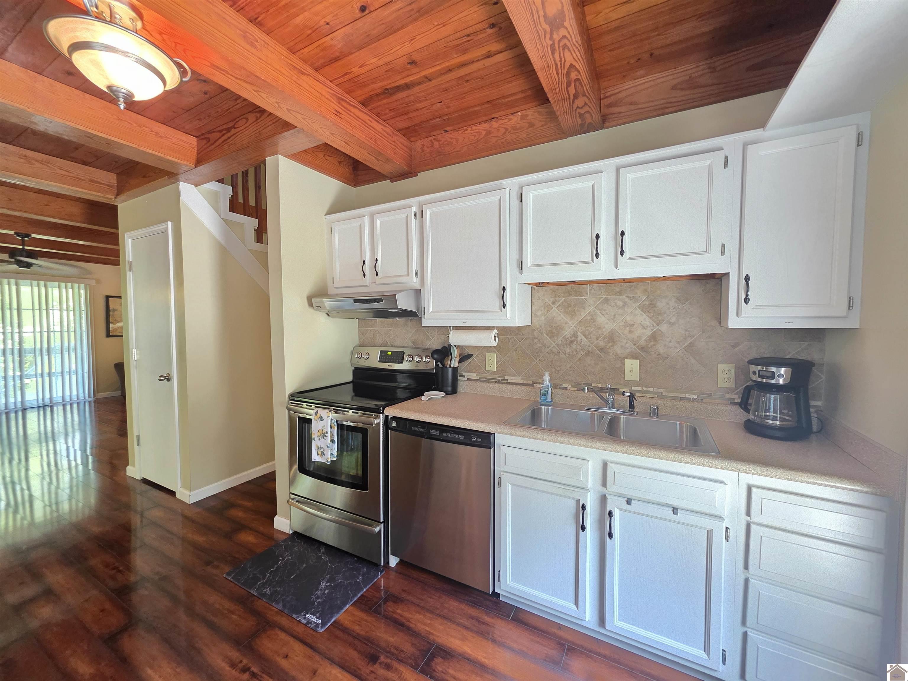 1405 Goose Hollow Property Photo 21