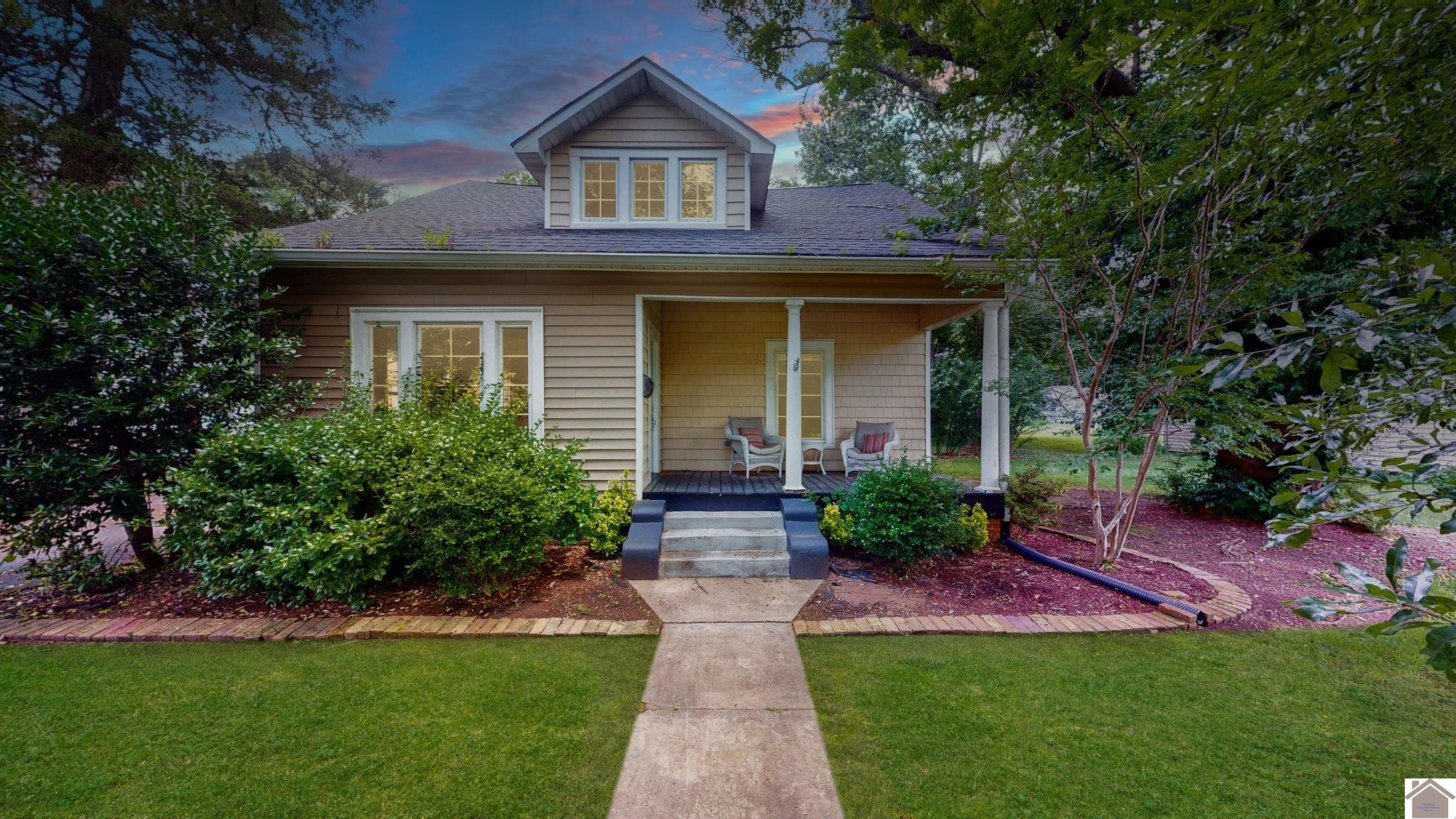 1008 Olive Property Photo 1