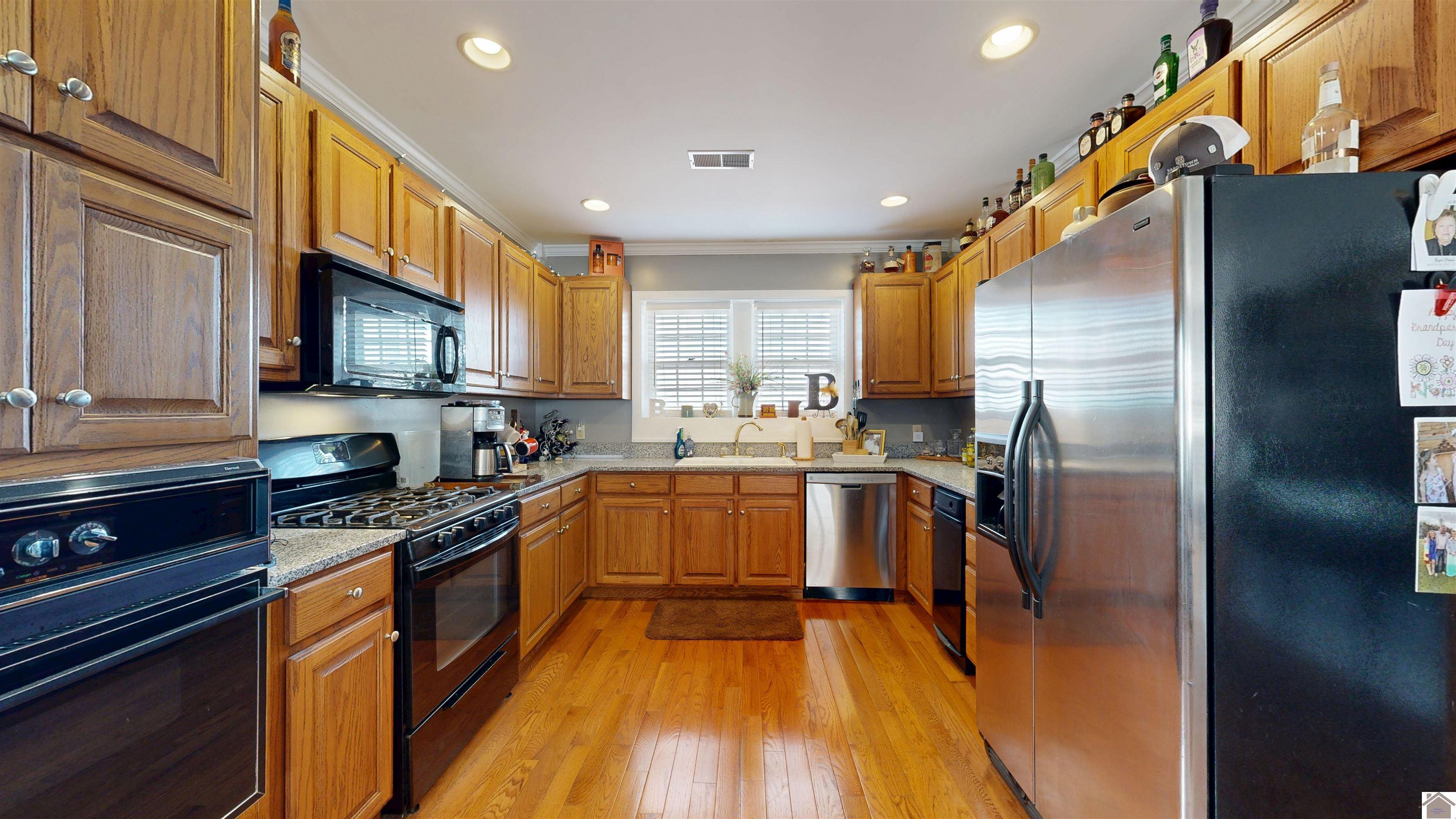 421 Monroe St Property Photo 19