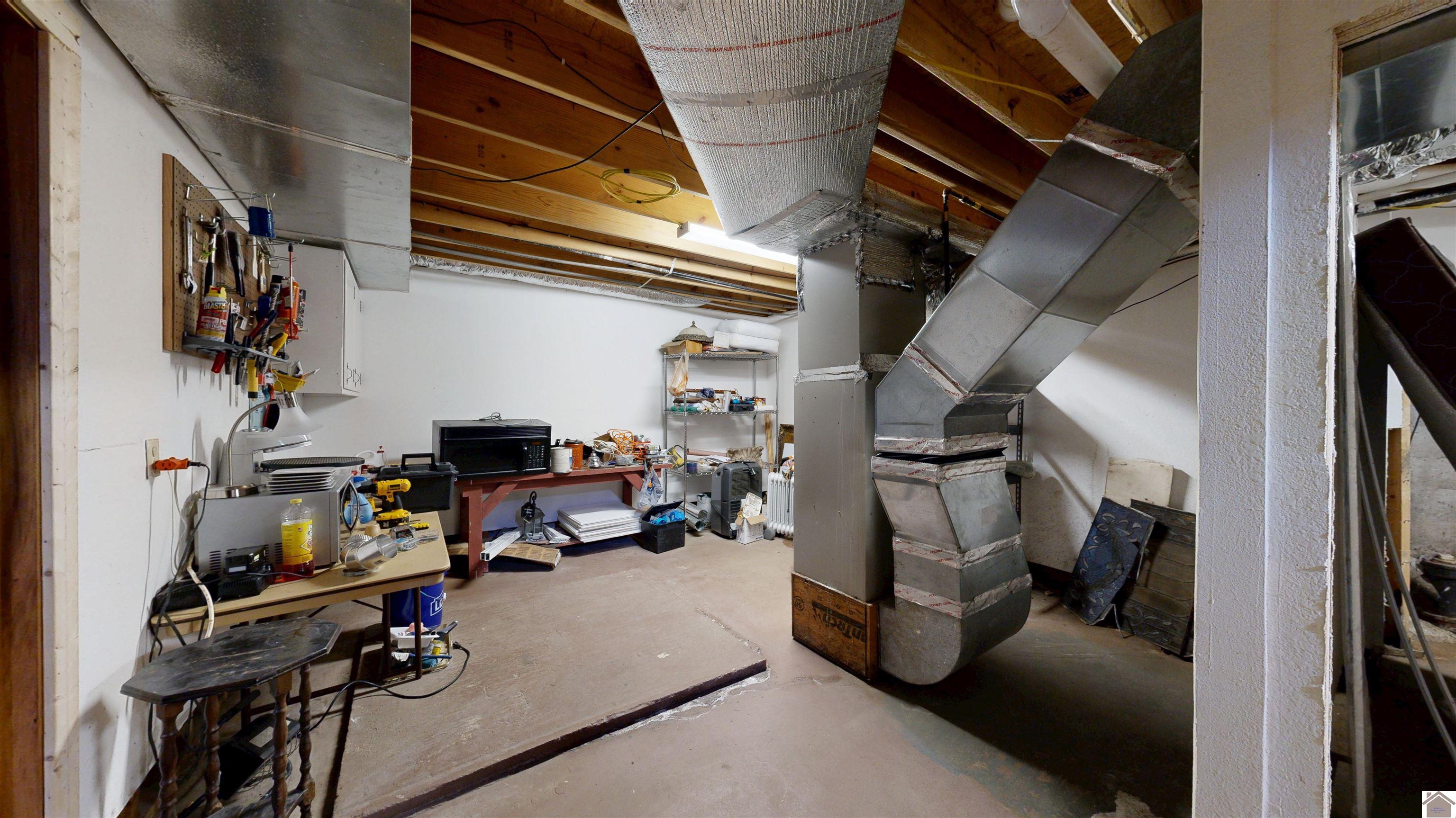 421 Monroe St Property Photo 31