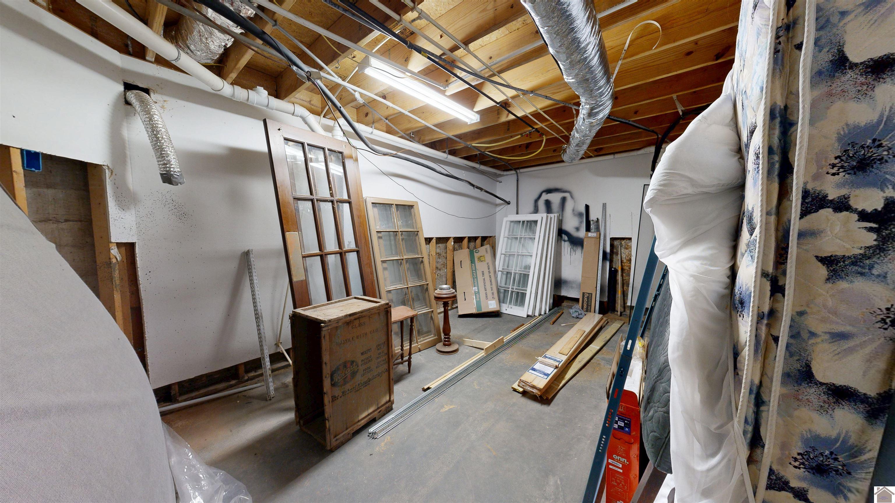 421 Monroe St Property Photo 35