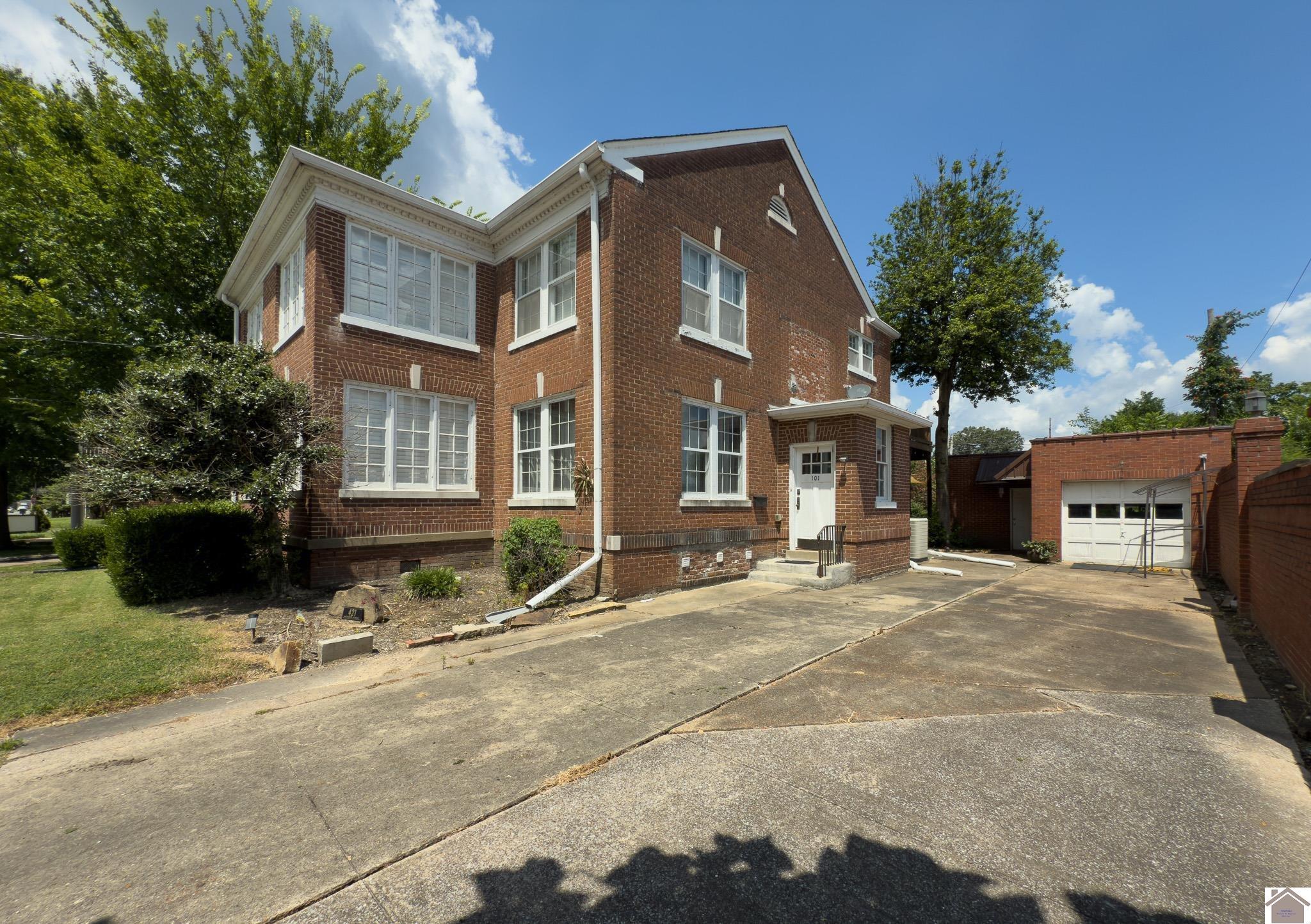 421 Monroe St Property Photo 36