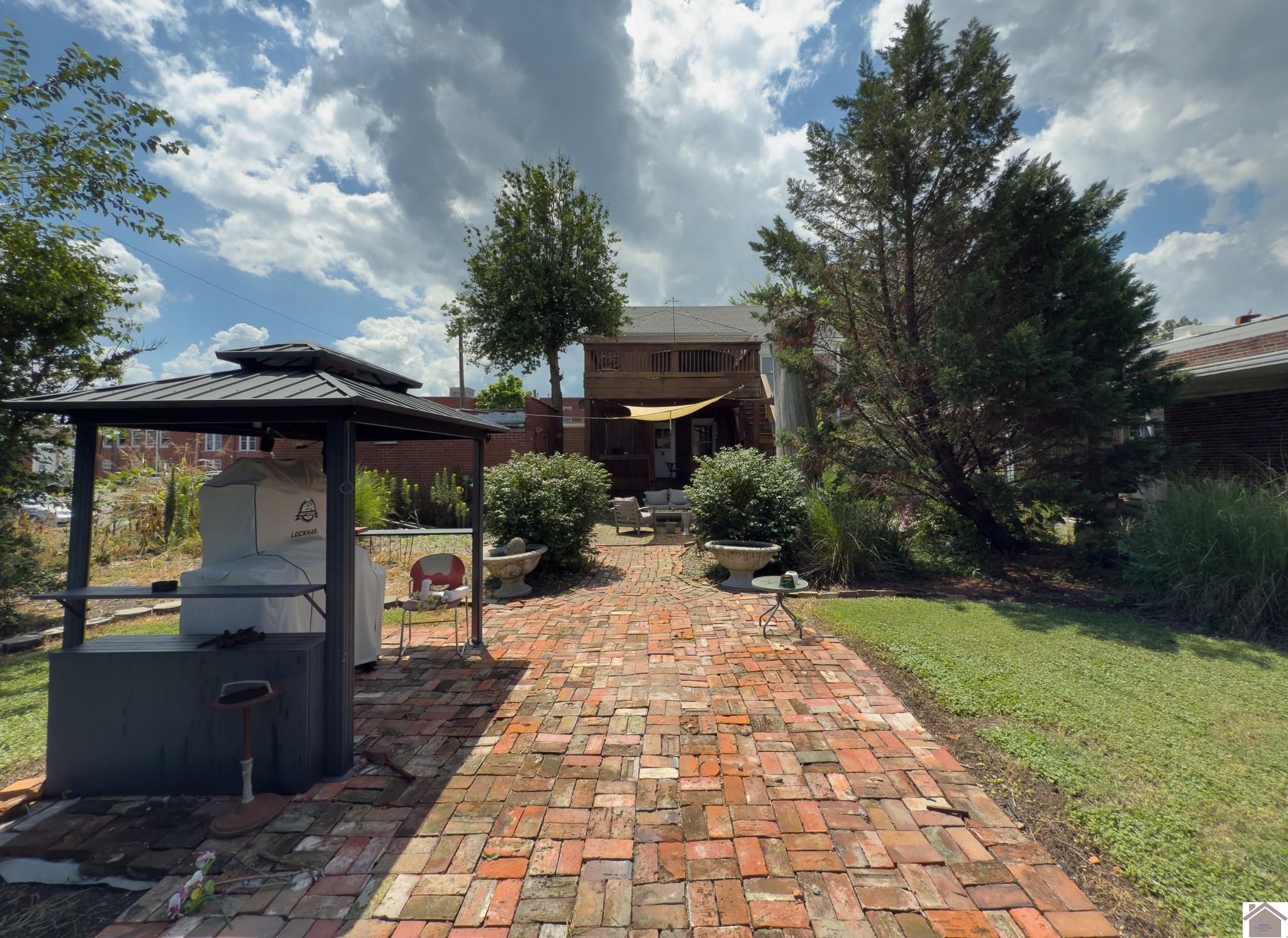 421 Monroe St Property Photo 39